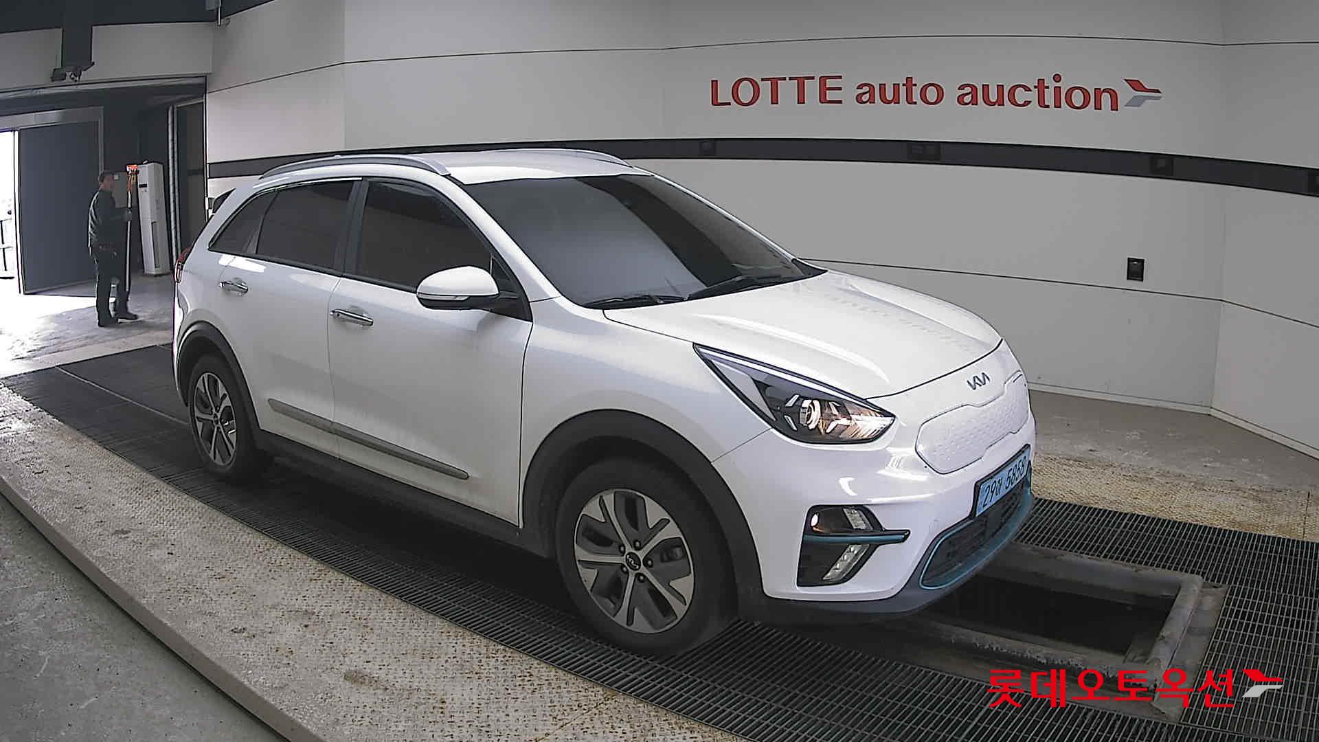 كيا نيرو 2022 - صورة 23