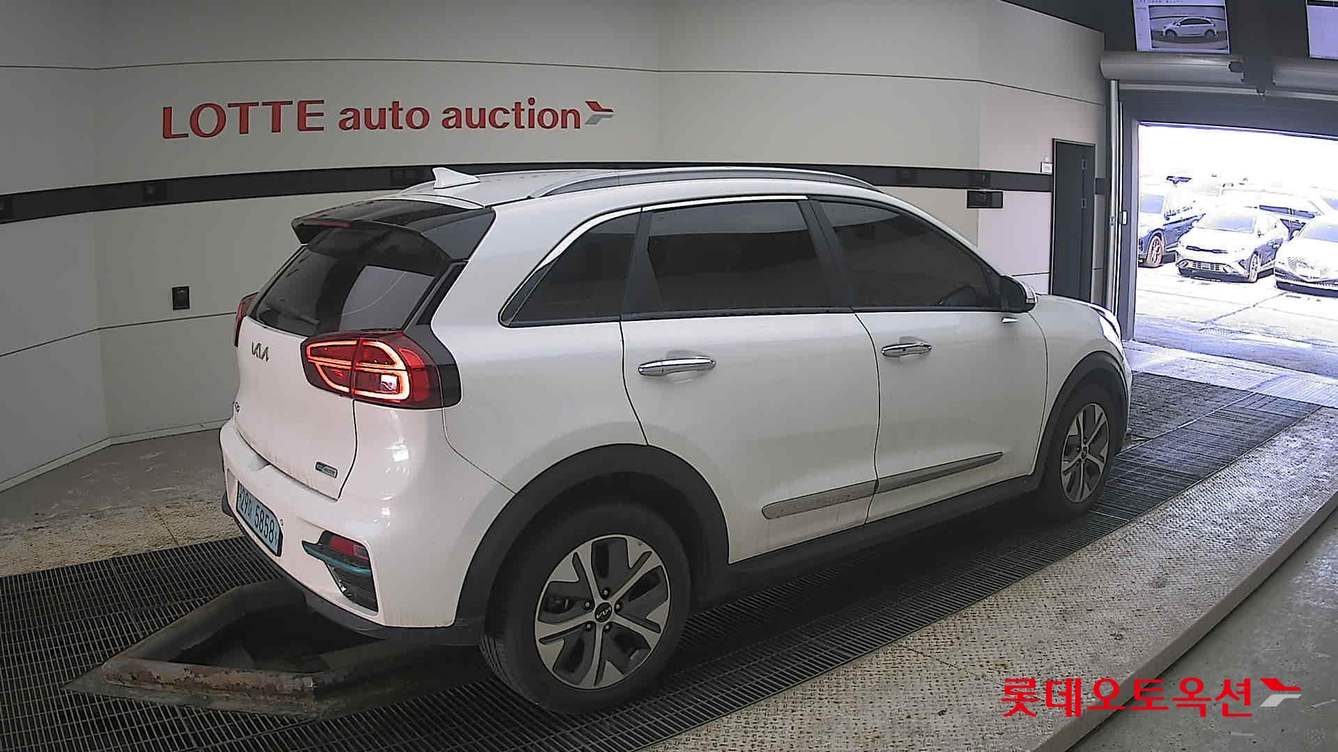 كيا نيرو 2022 - صورة 19