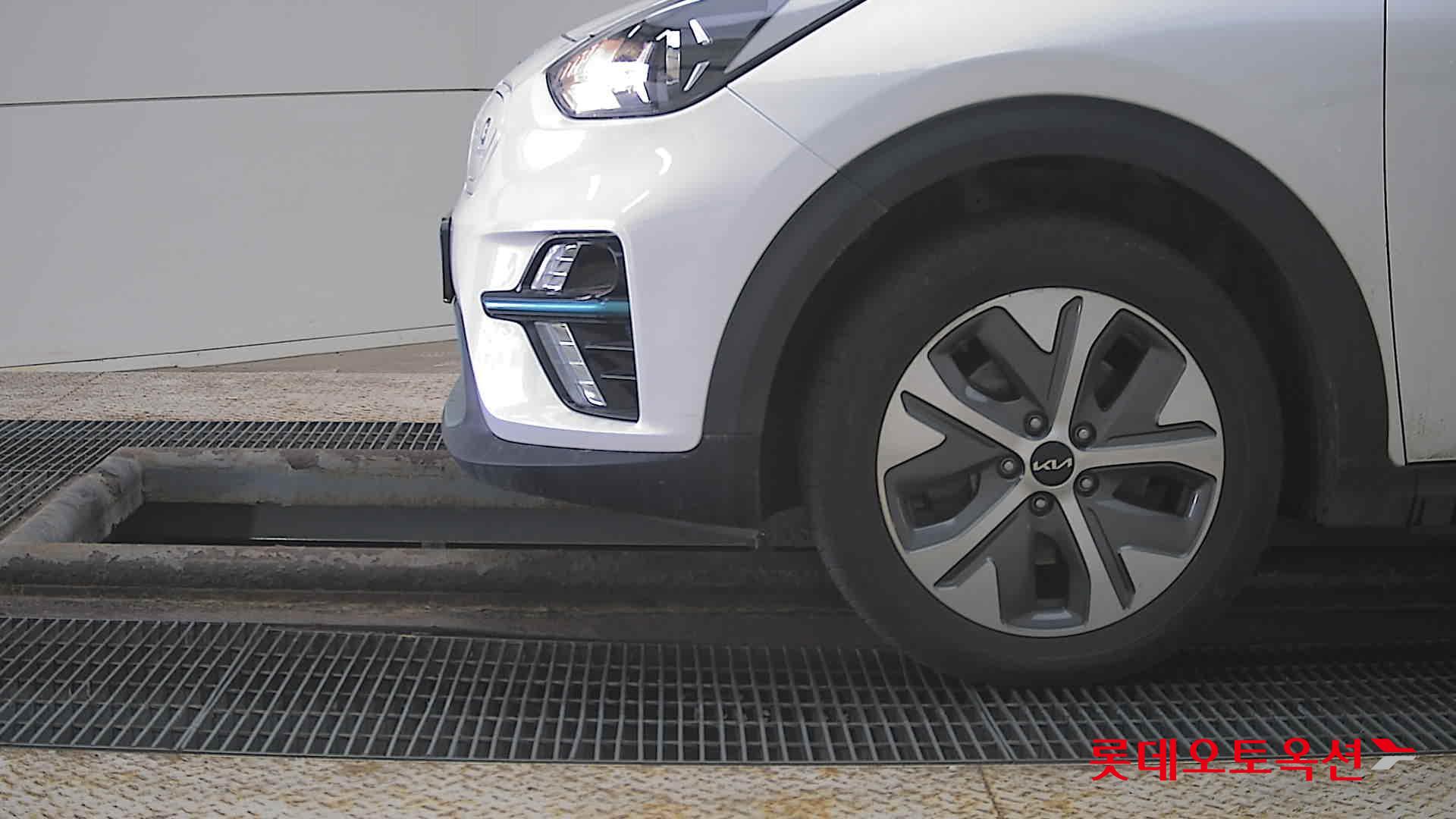 كيا نيرو 2022 - صورة 25