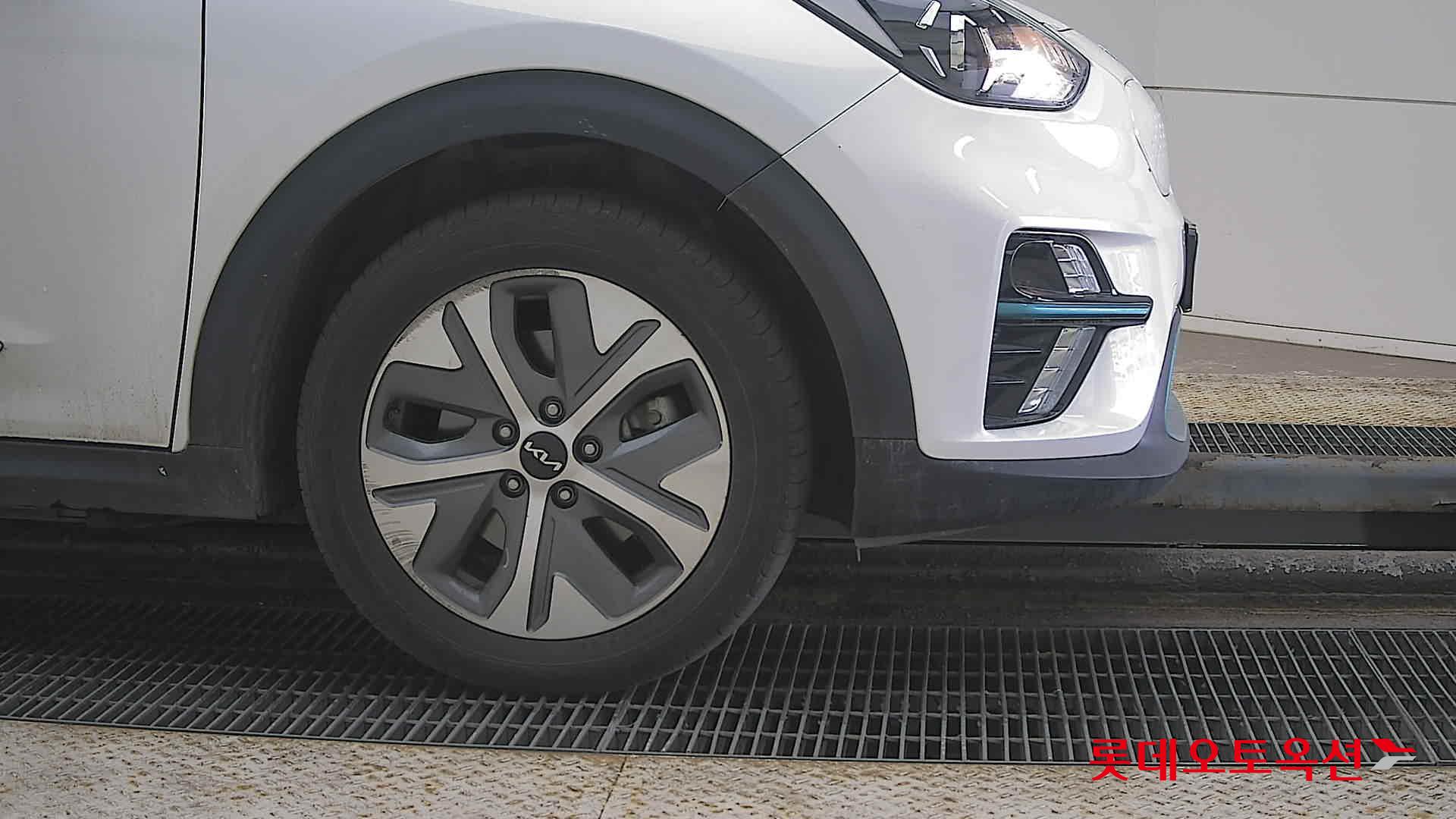 كيا نيرو 2022 - صورة 27