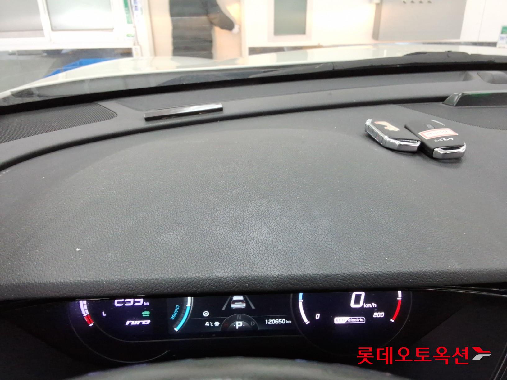 كيا نيرو 2022 - صورة 34