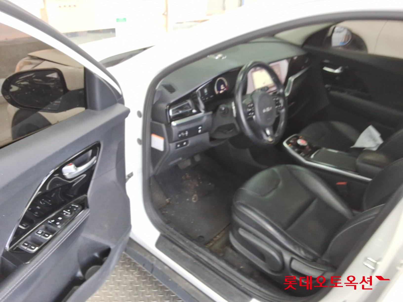 كيا نيرو 2022 - صورة 36