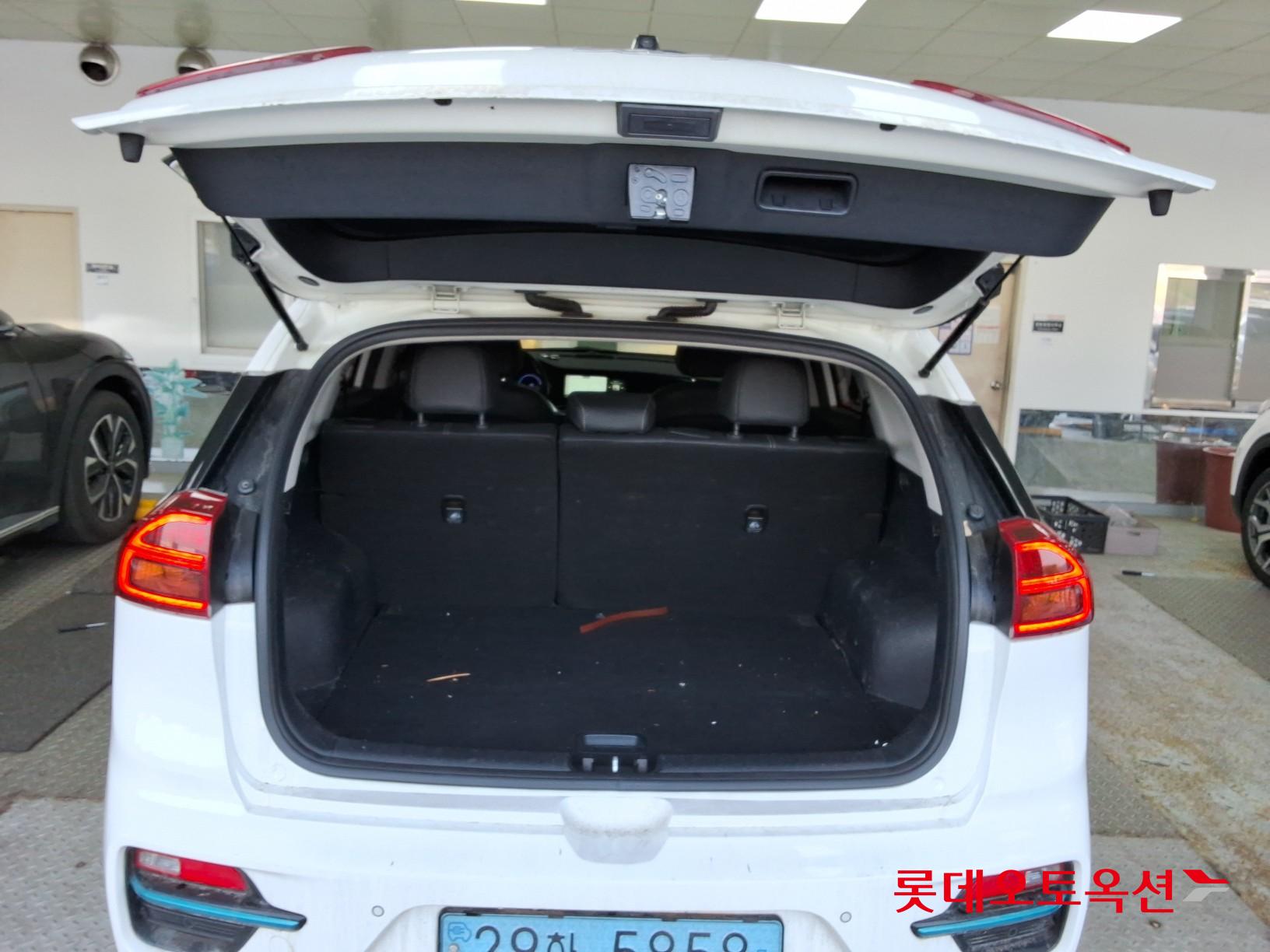 كيا نيرو 2022 - صورة 9