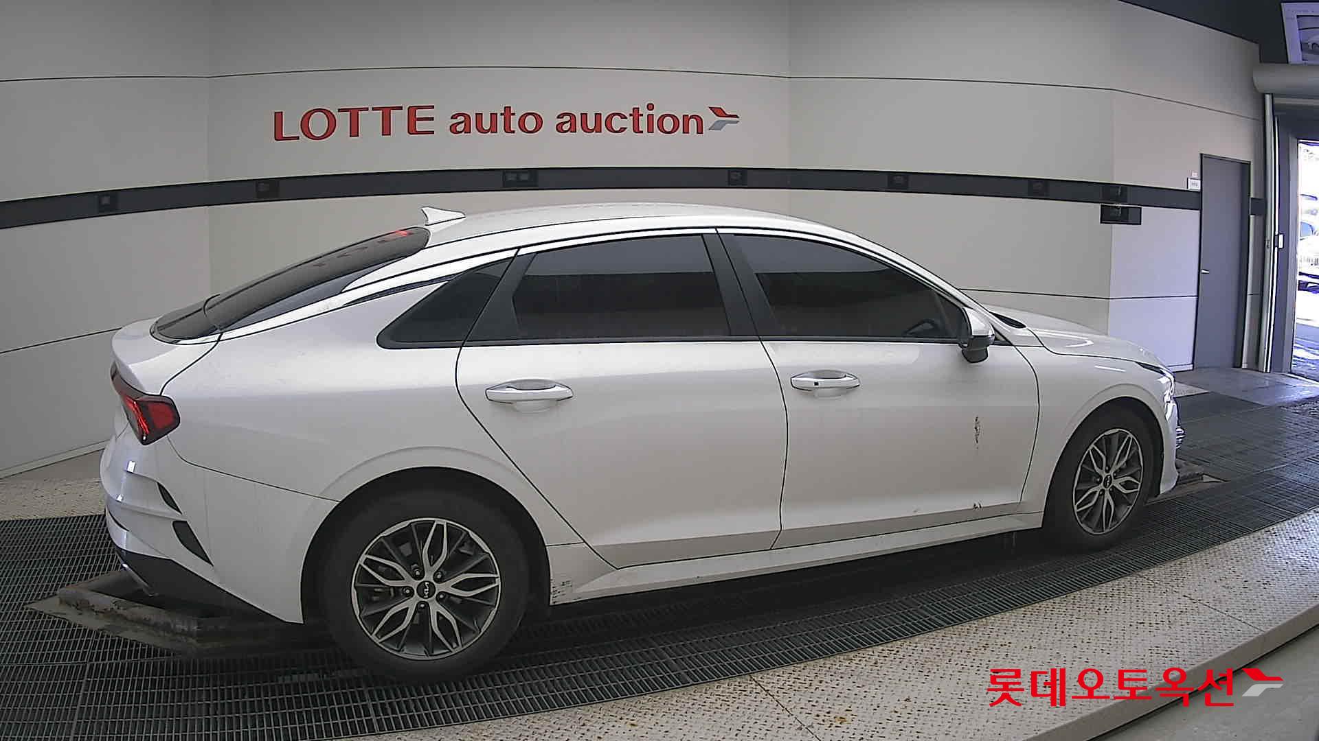 Kia K5 id 3628836 из Кореи 18