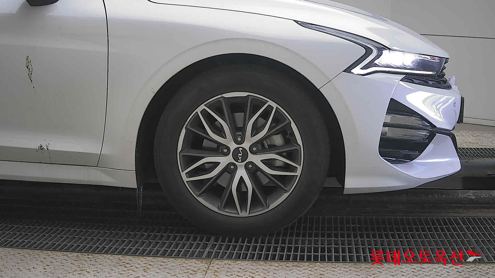 Kia K5 id 3628836 из Кореи 23