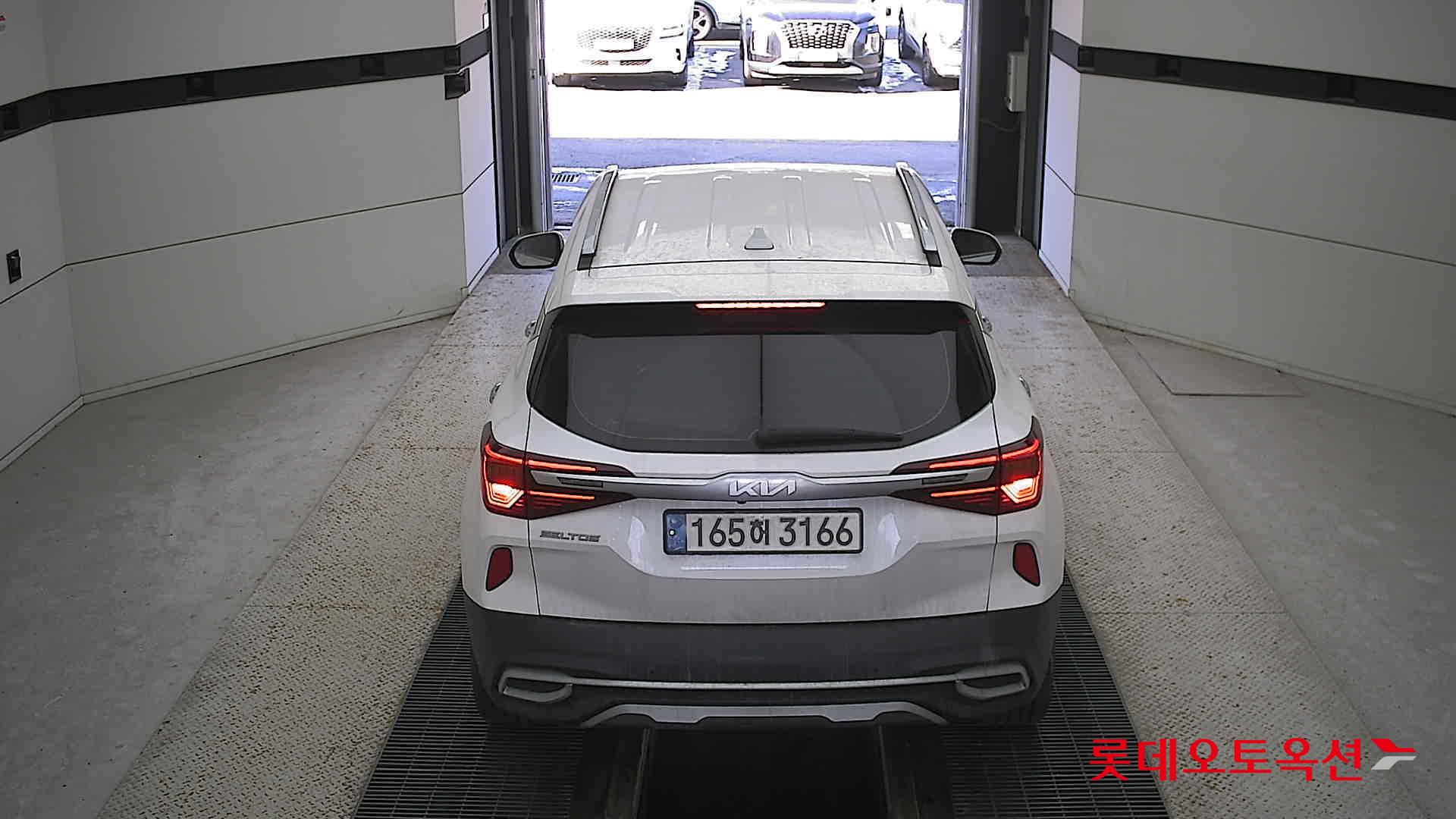 Kia Seltos 2022 Snow White Pearl из Кореи, фото 5