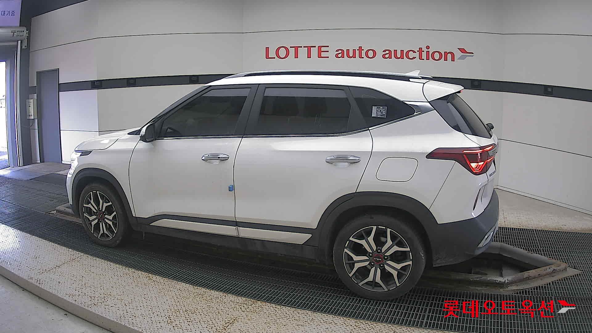 Kia Seltos id 3628834 из Кореи 11