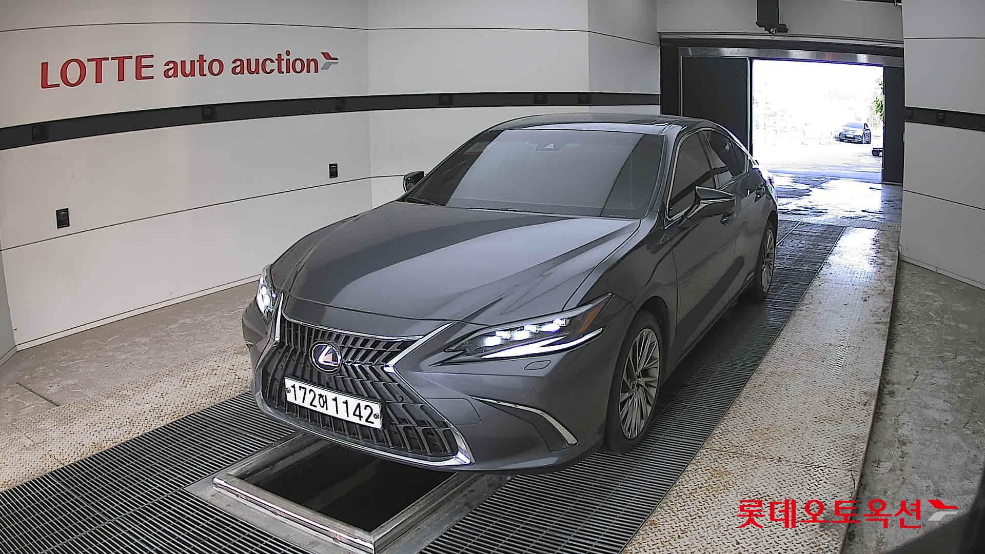 LEXUS ES - 10