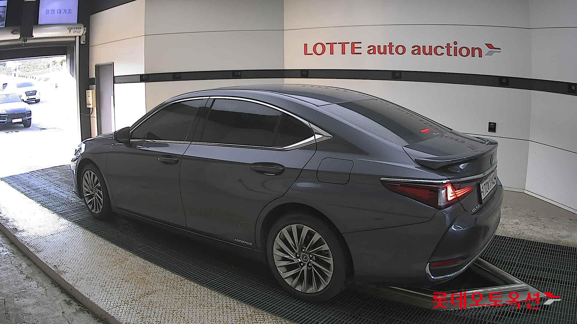 LEXUS ES - 15
