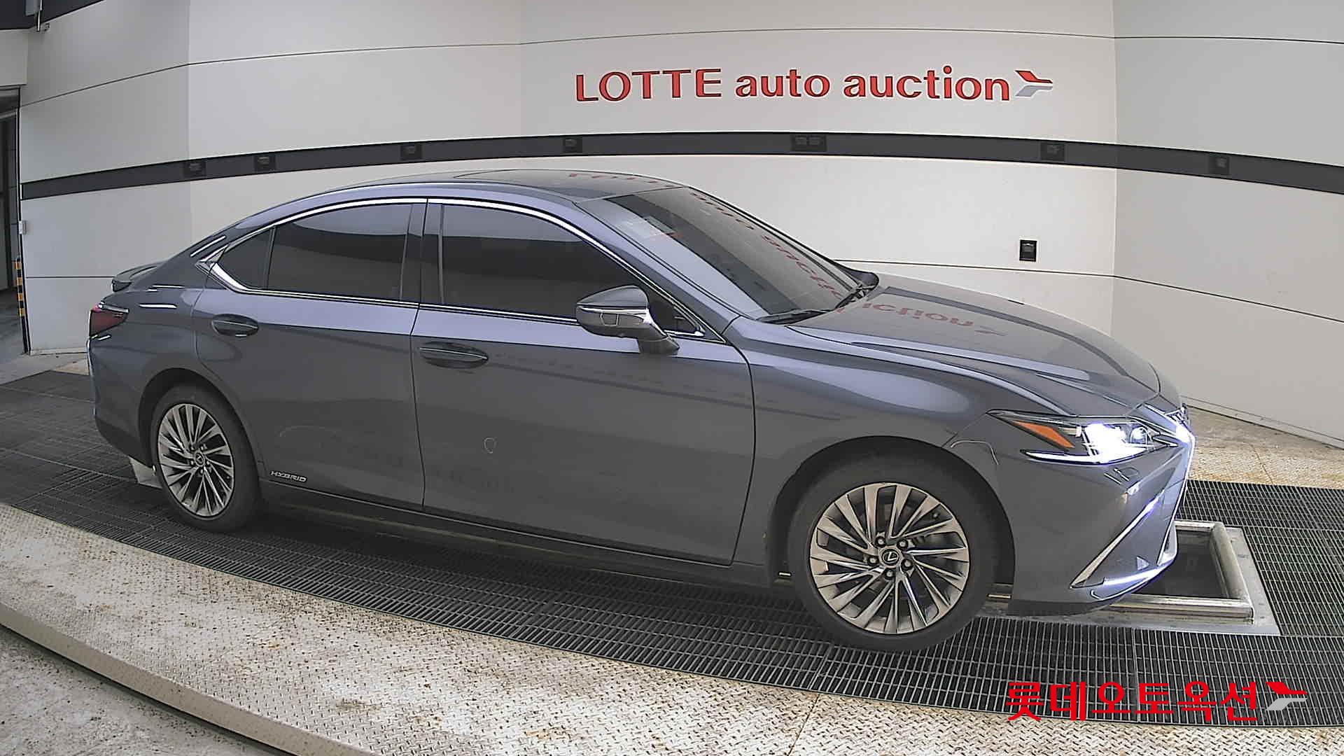 LEXUS ES - 22