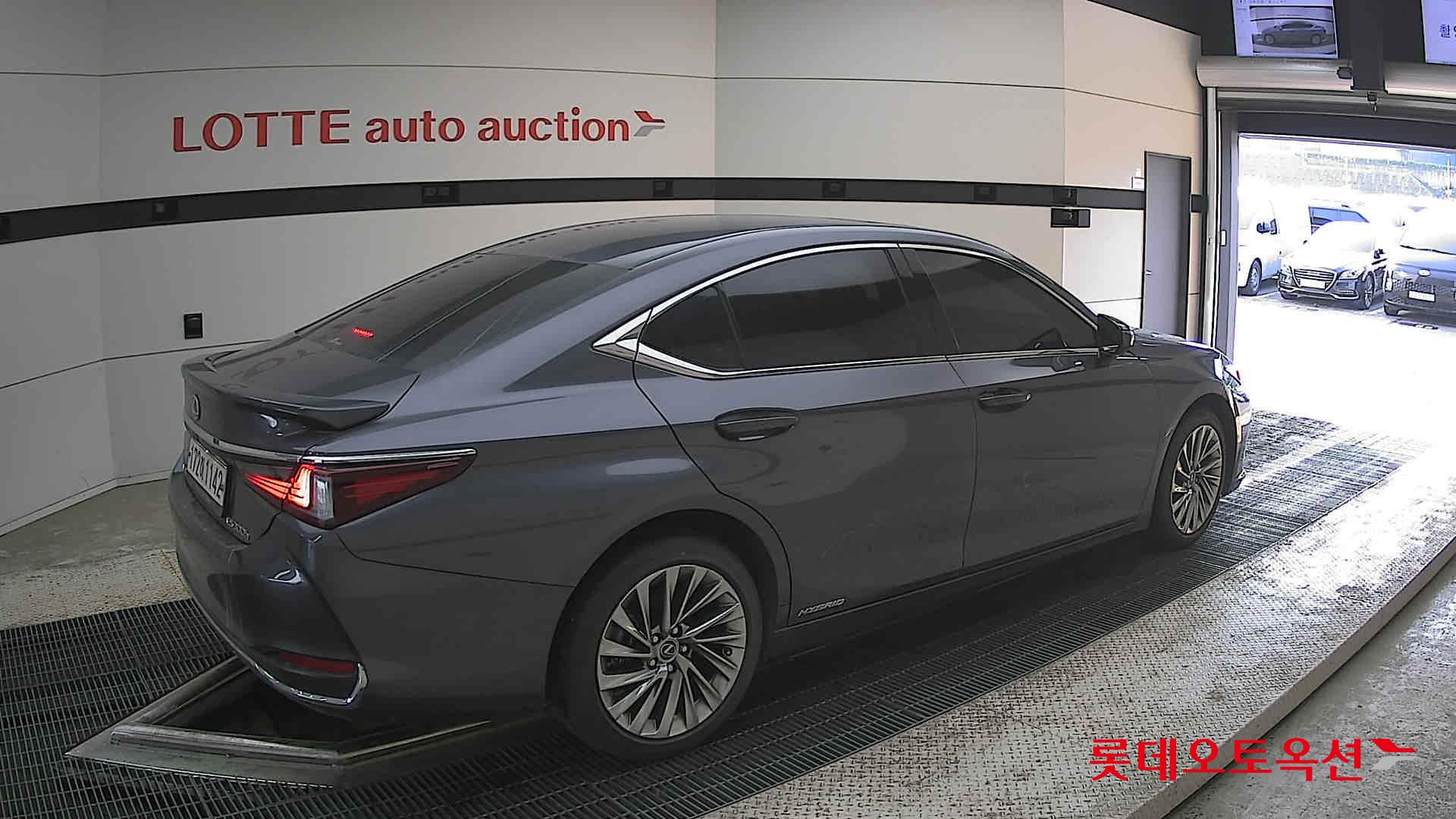 LEXUS ES - 19