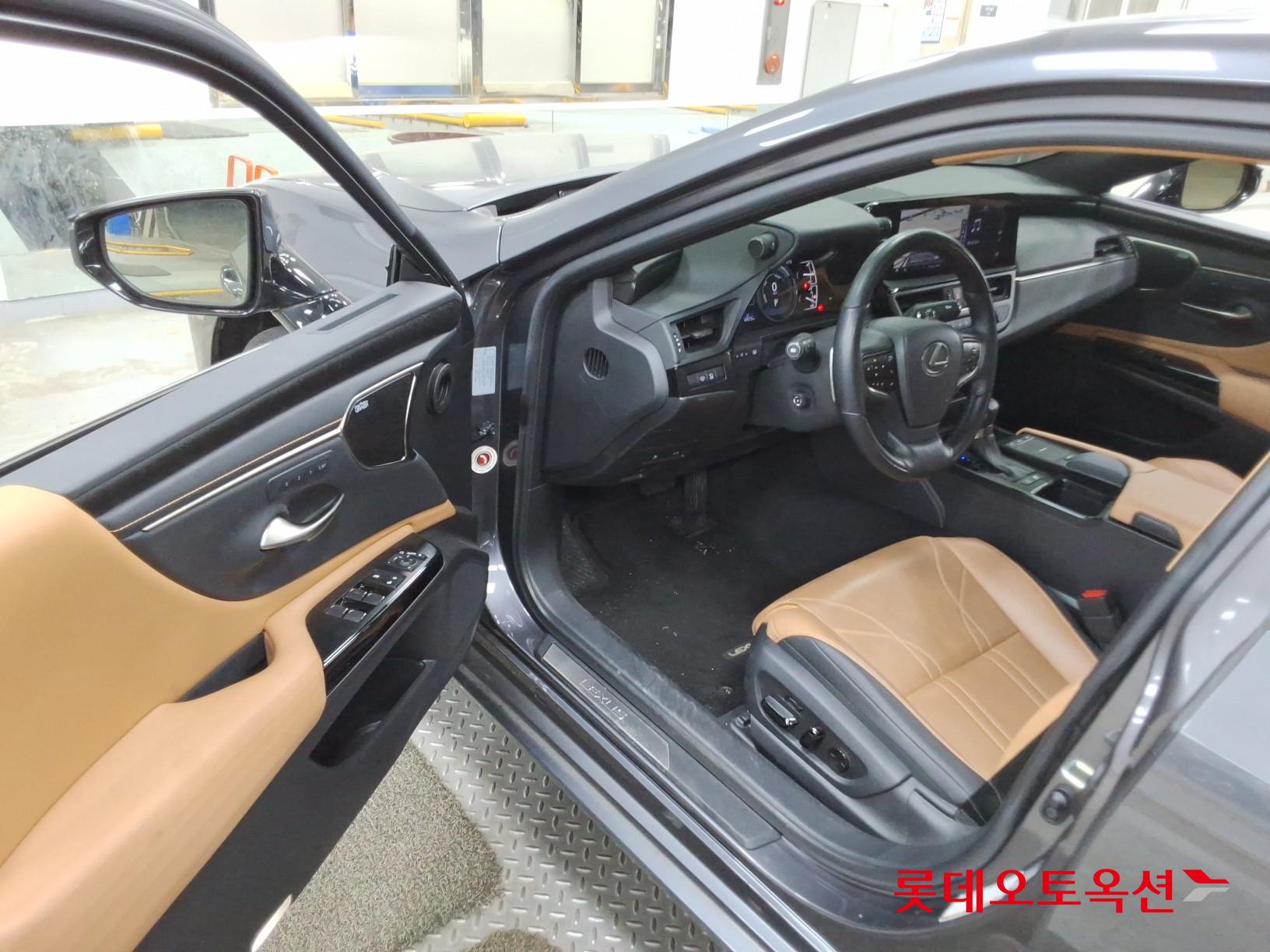 LEXUS ES - 36