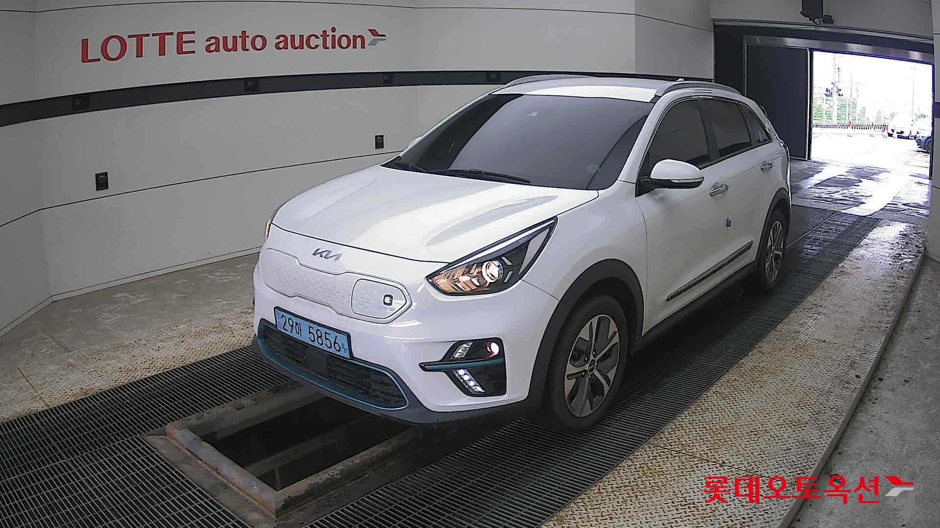 Kia Niro EV id 3809995 из Кореи 14
