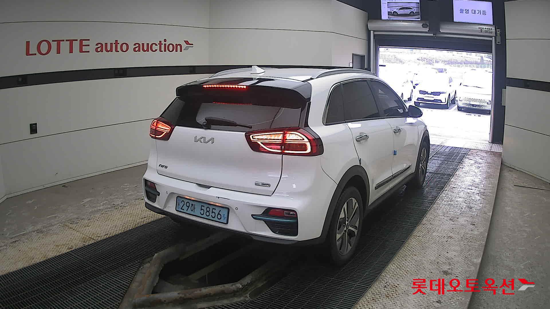 Kia Niro EV id 3809995 из Кореи 20