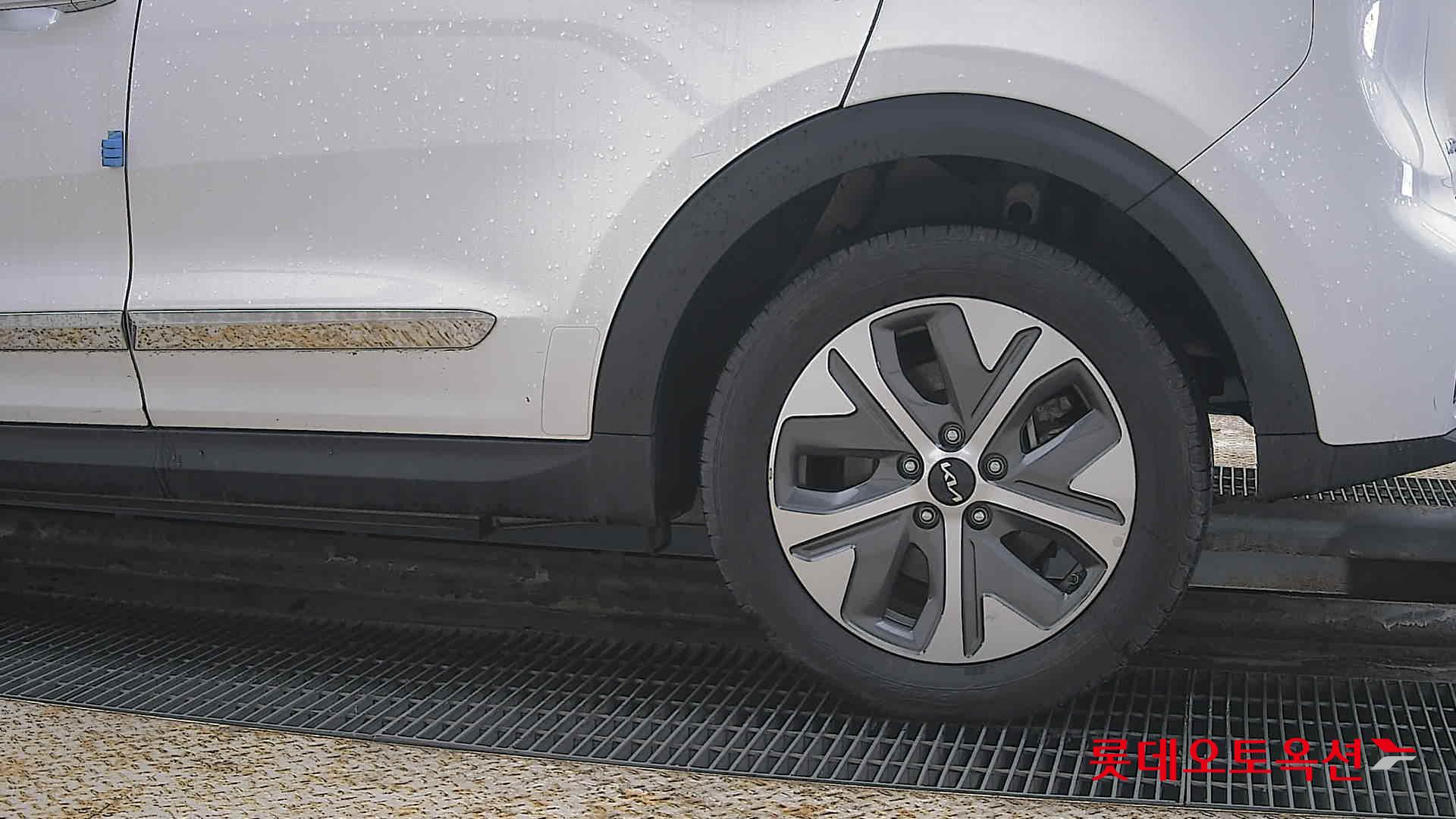 Kia Niro EV id 3809995 из Кореи 22