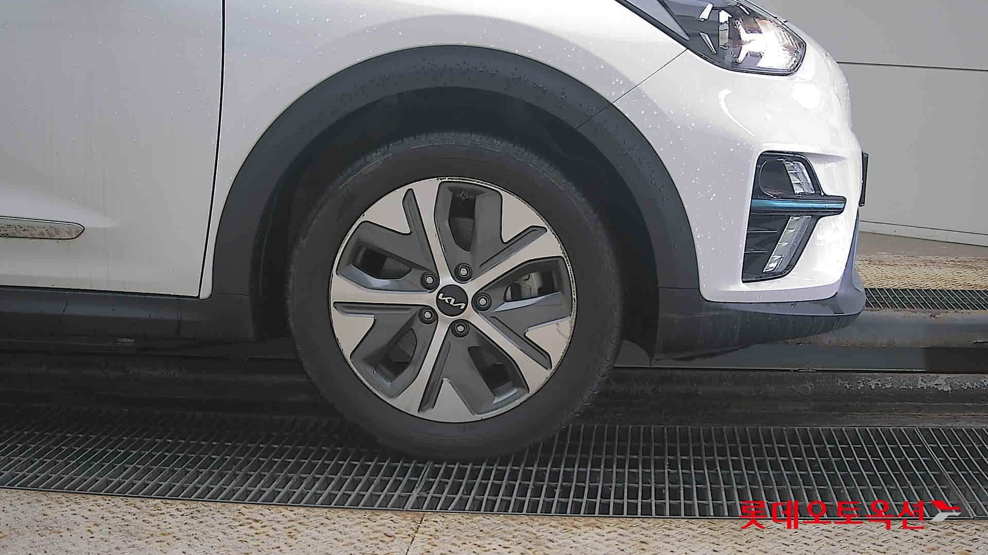 Kia Niro EV id 3809995 из Кореи 23