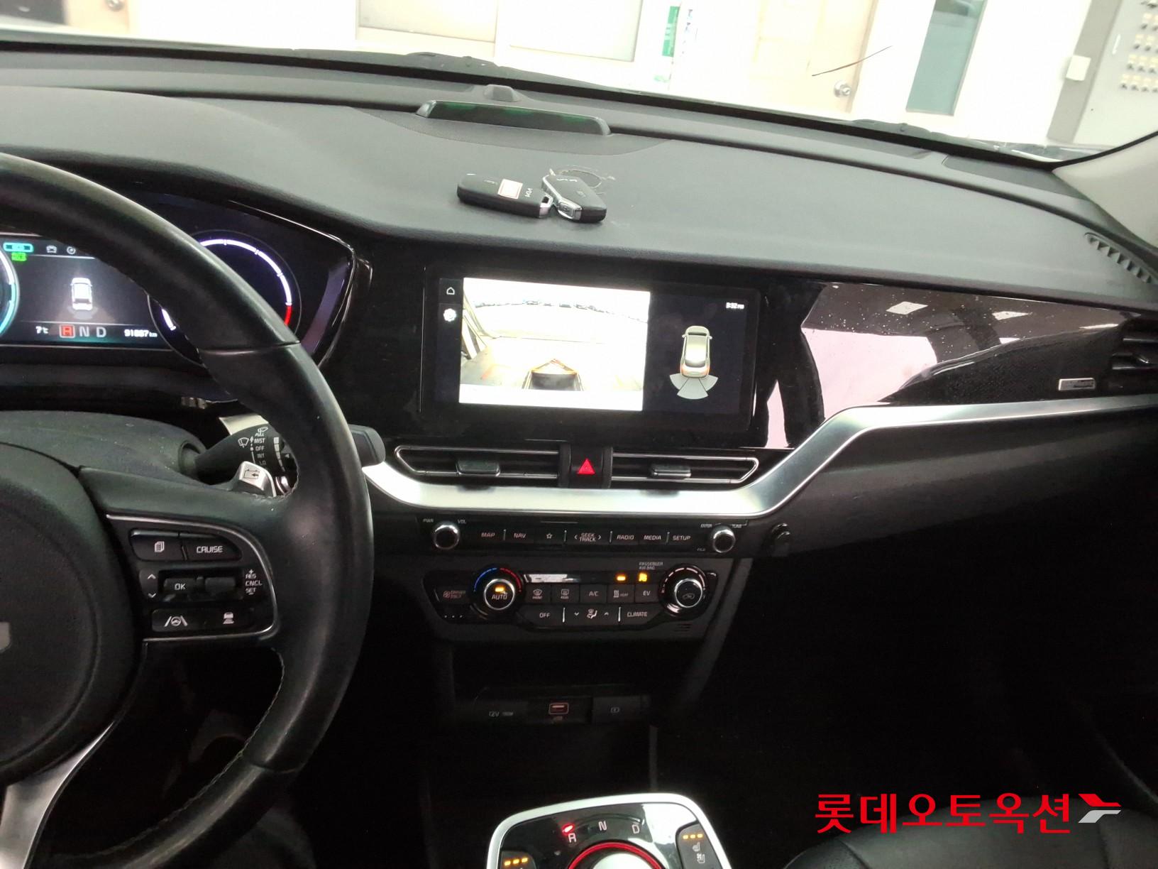 Kia Niro EV id 3809995 из Кореи 33