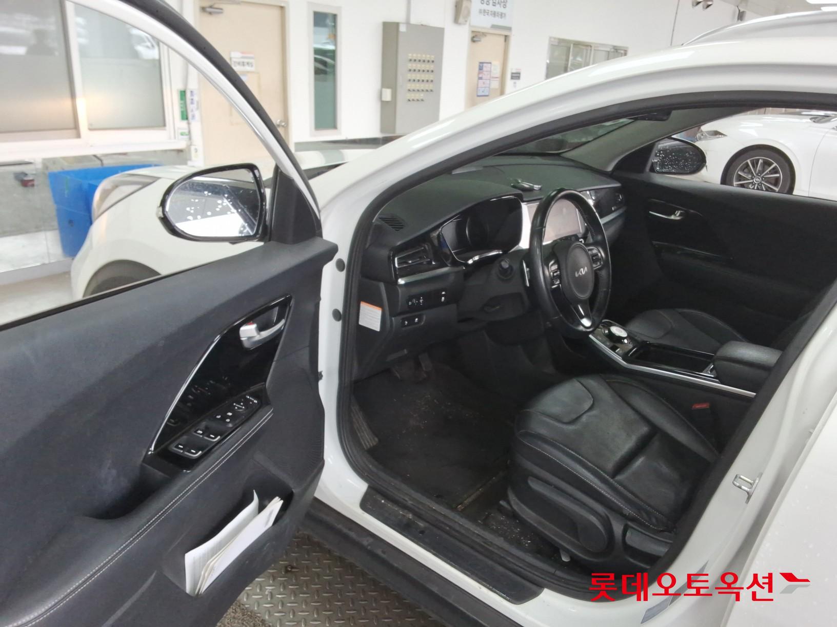 Kia Niro EV id 3809995 из Кореи 35