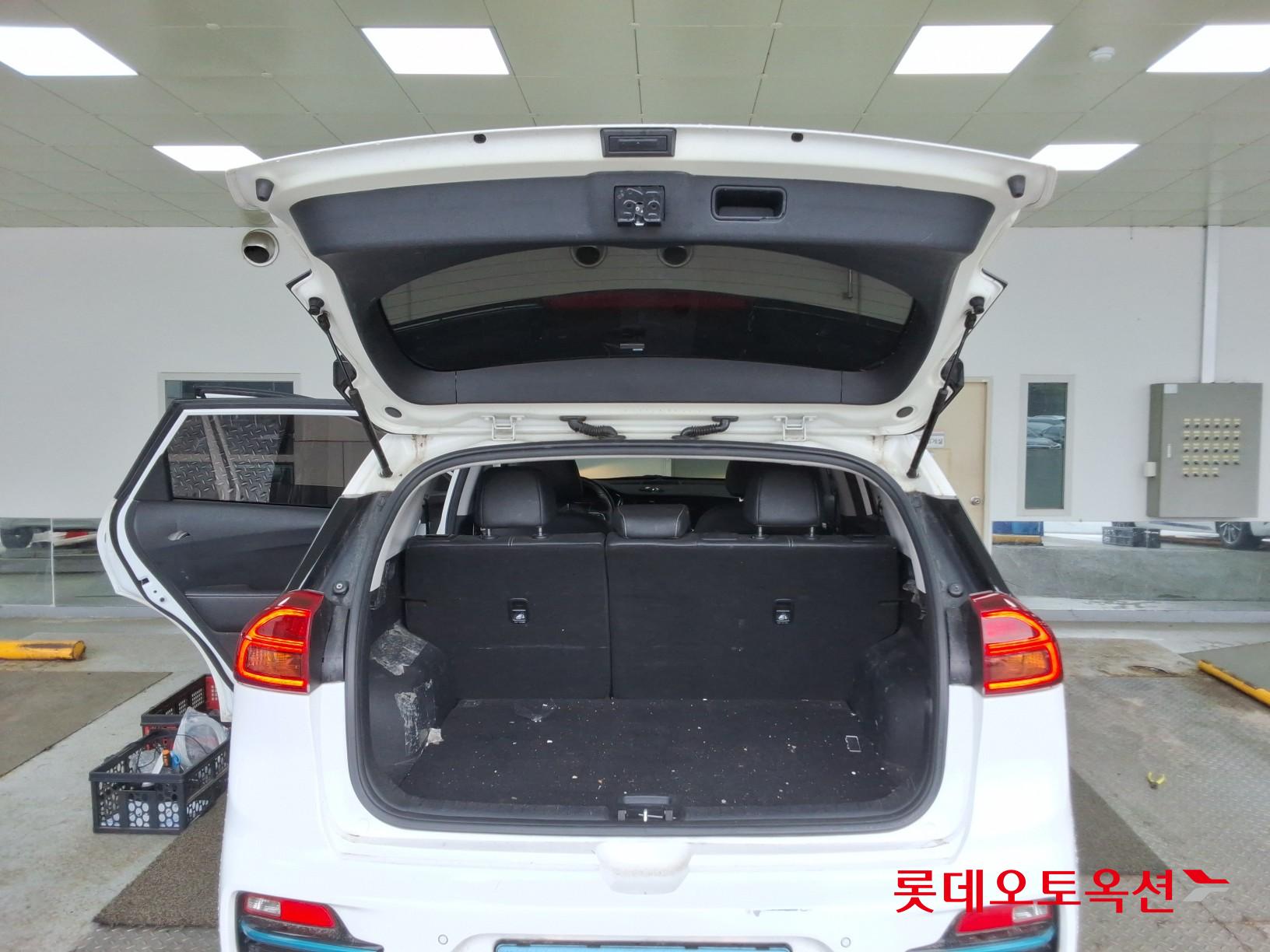 Kia Niro EV id 3809995 из Кореи 38