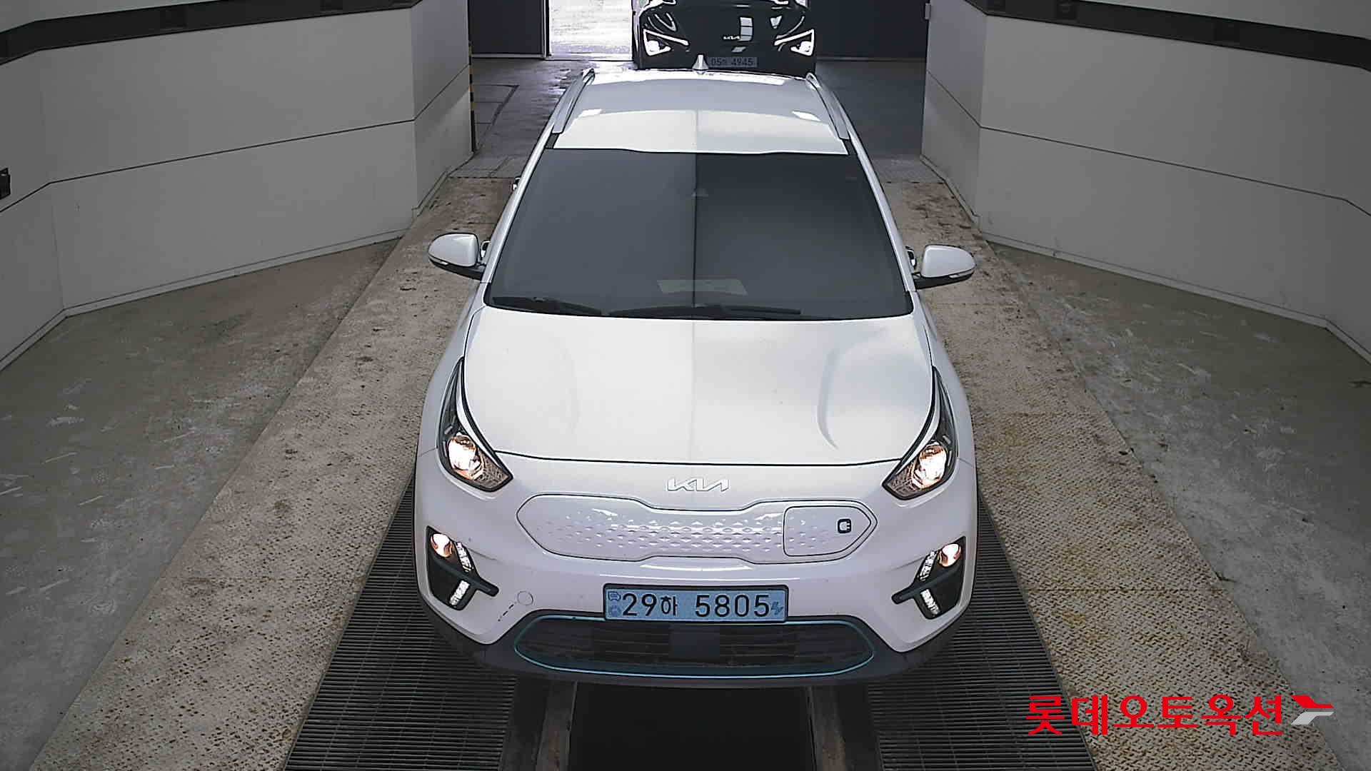 Kia Niro EV id 3809991 из Кореи 8