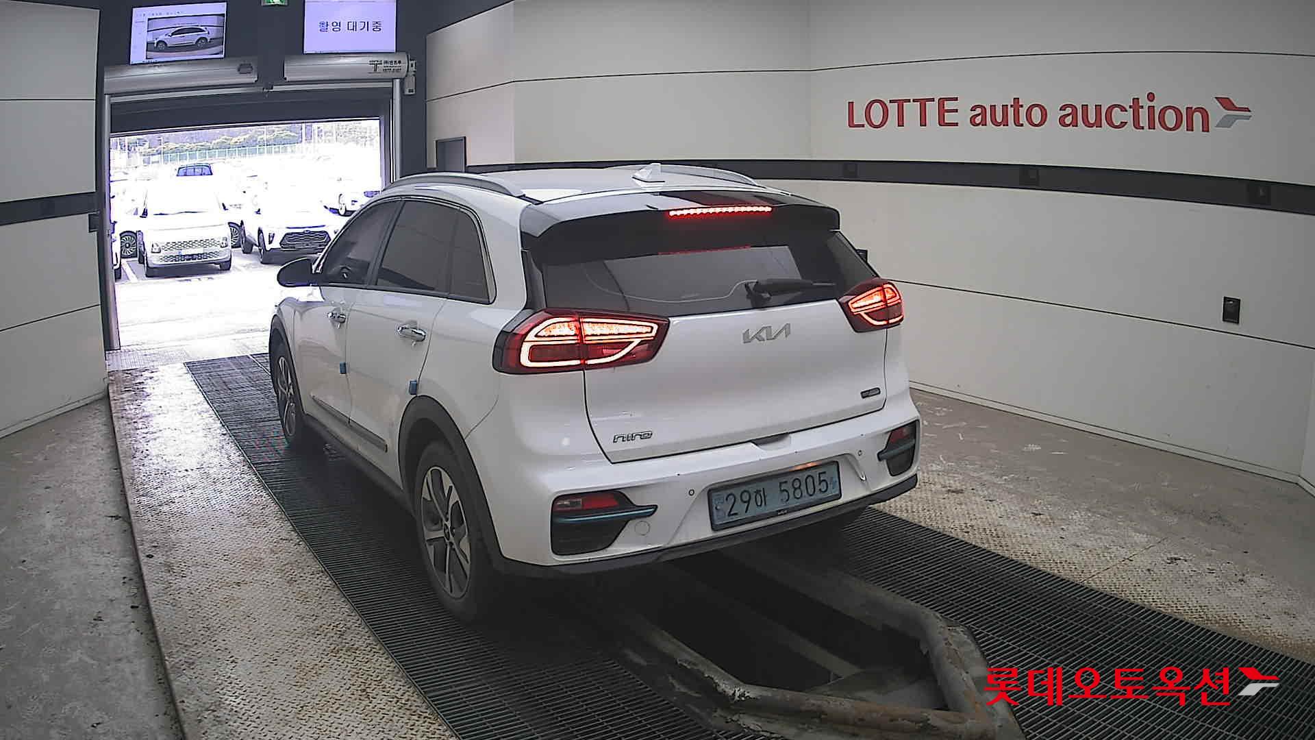 Kia Niro EV id 3809991 из Кореи 9