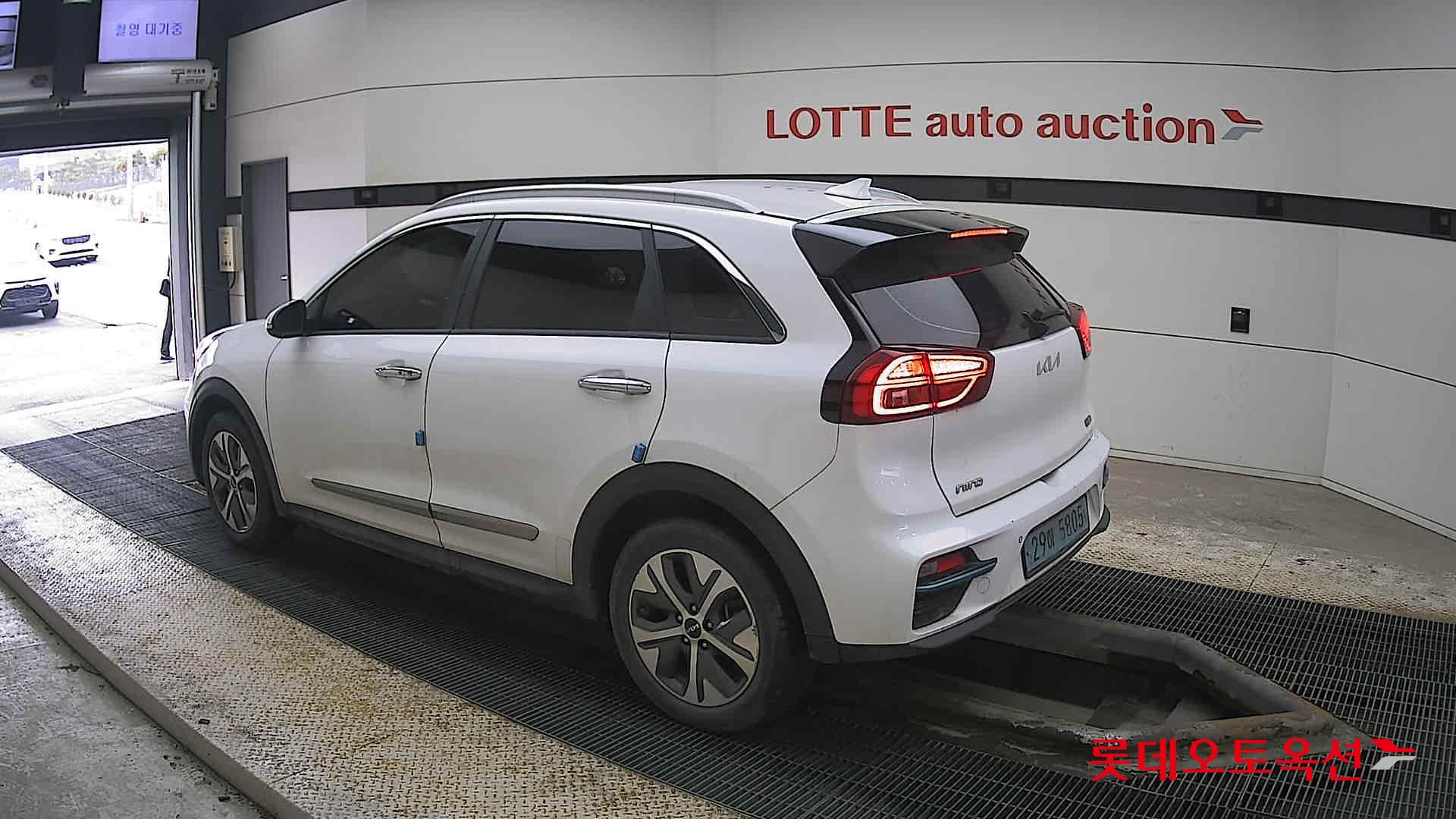 Kia Niro EV id 3809991 из Кореи 10