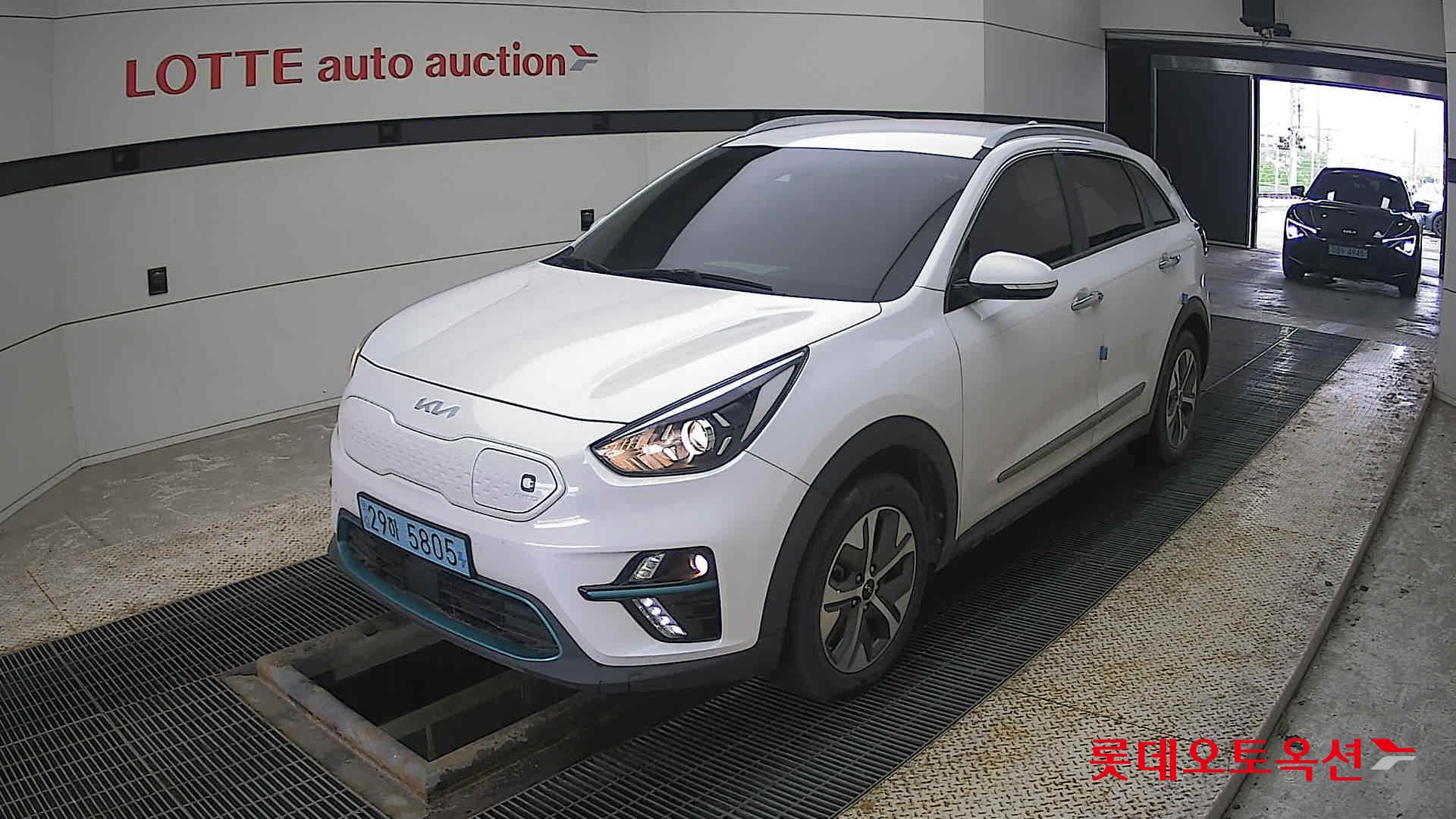 Kia Niro EV id 3809991 из Кореи 14