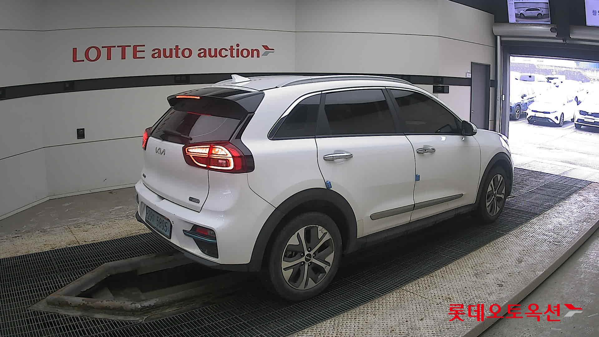 Kia Niro EV id 3809991 из Кореи 19