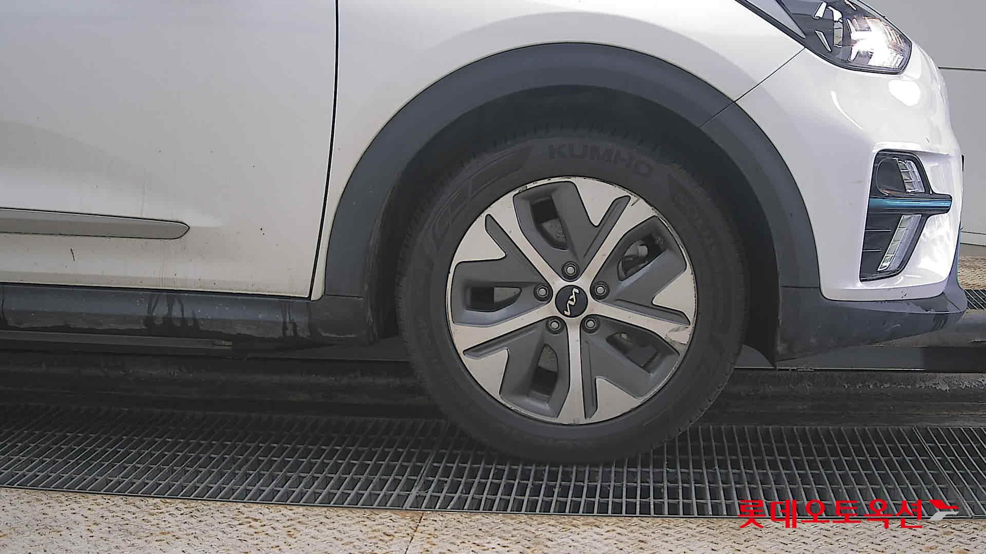 Kia Niro EV id 3809991 из Кореи 23