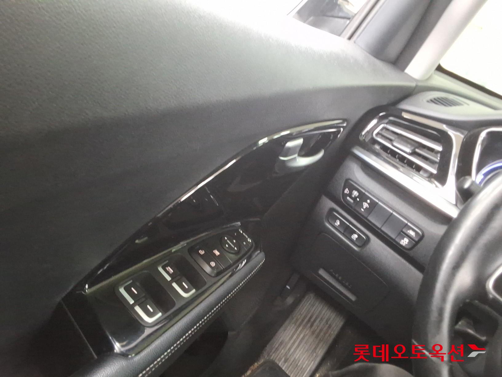 Kia Niro EV id 3809991 из Кореи 28