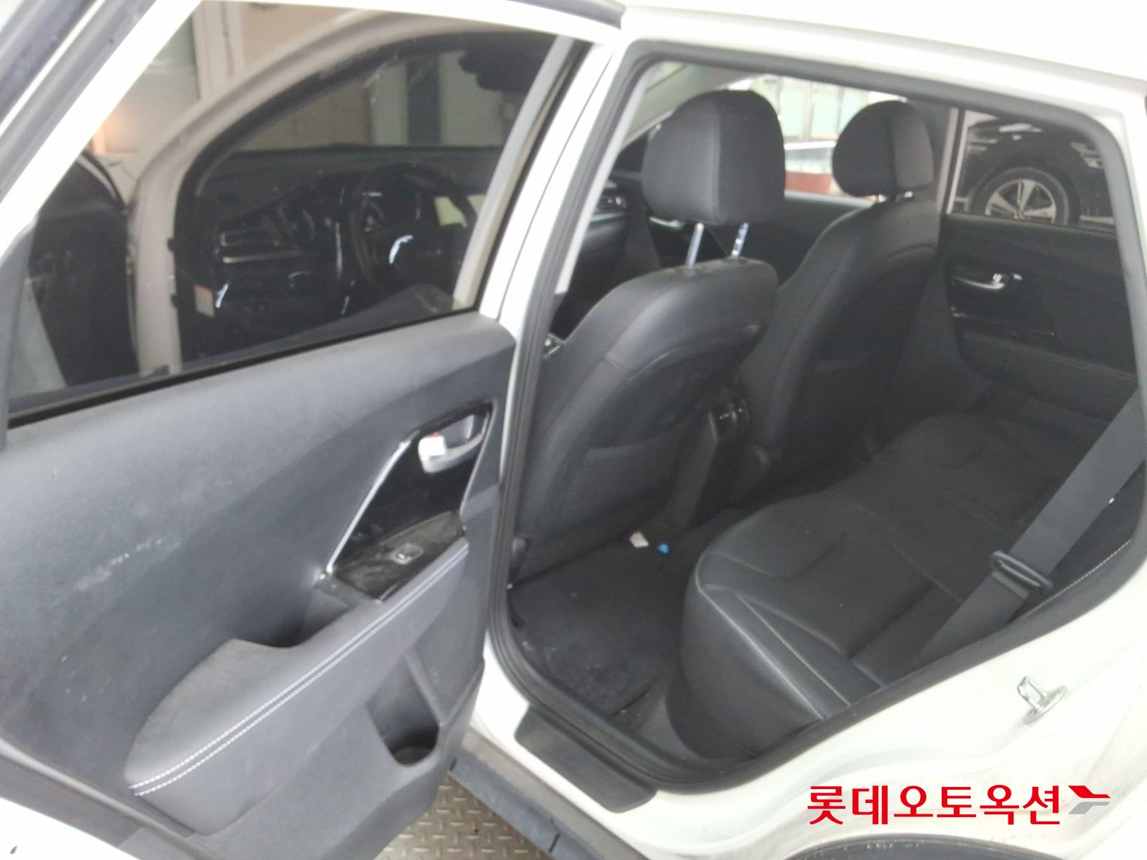 Kia Niro EV id 3809991 из Кореи 37