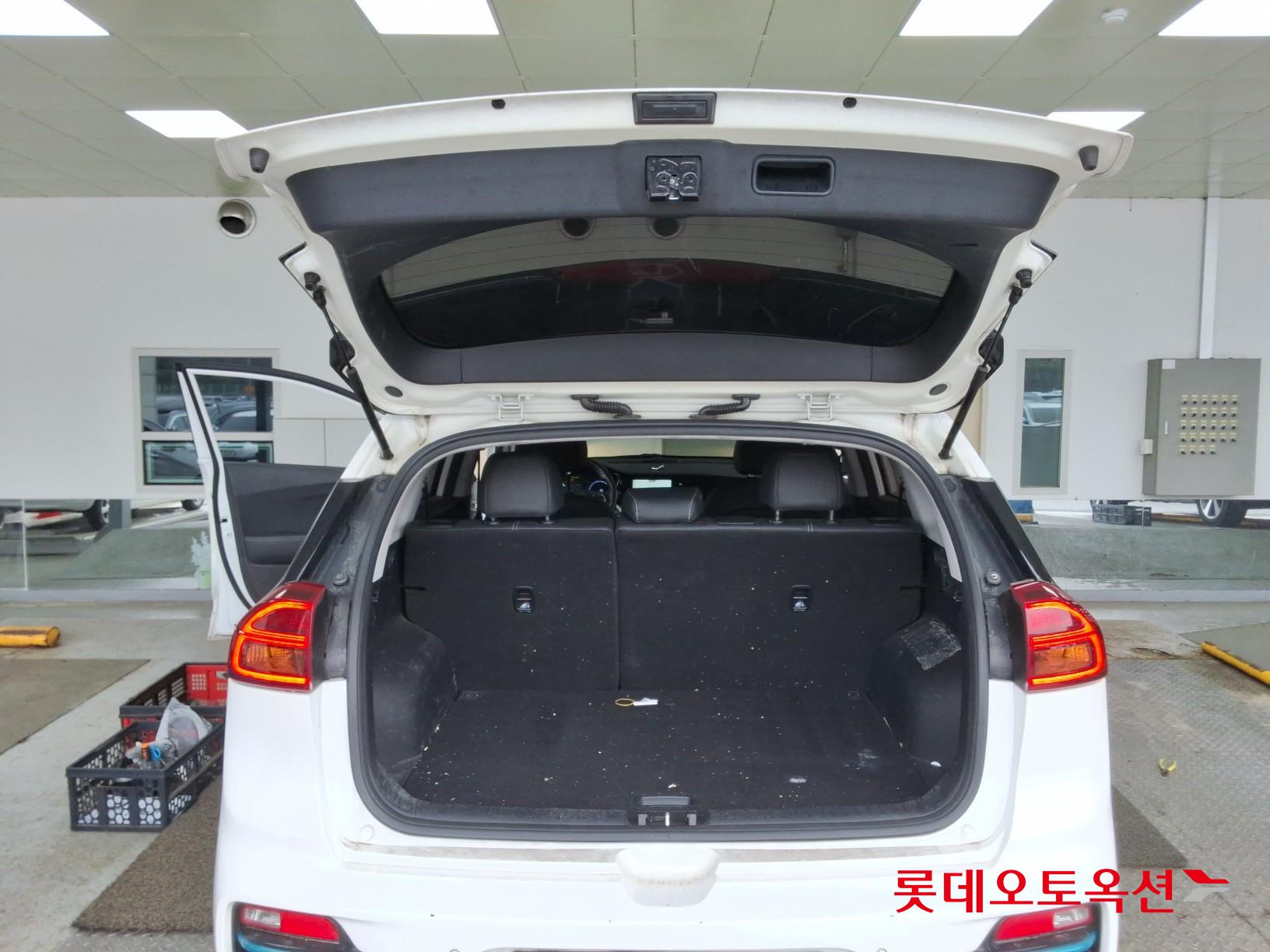 Kia Niro EV id 3809991 из Кореи 38