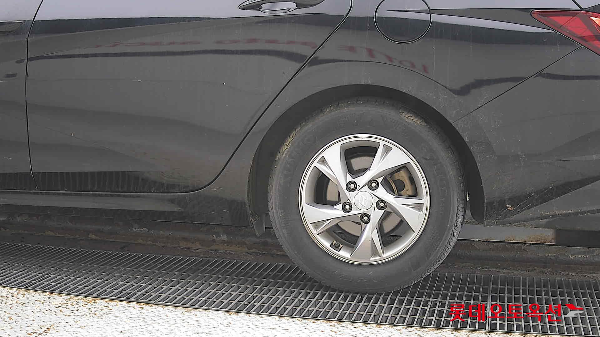 Hyundai Avante id 3633598 из Кореи 22