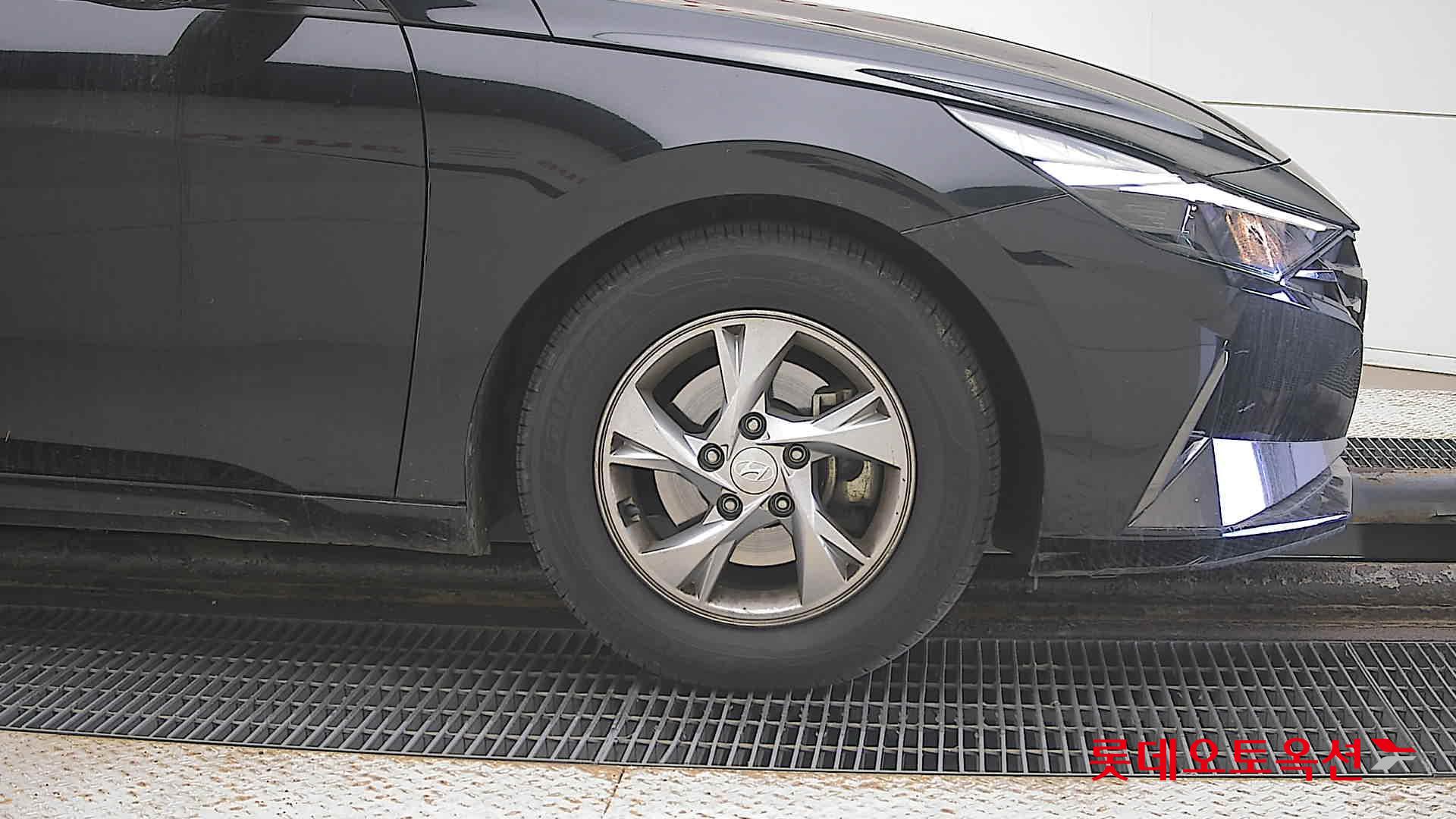 Hyundai Avante id 3633598 из Кореи 23