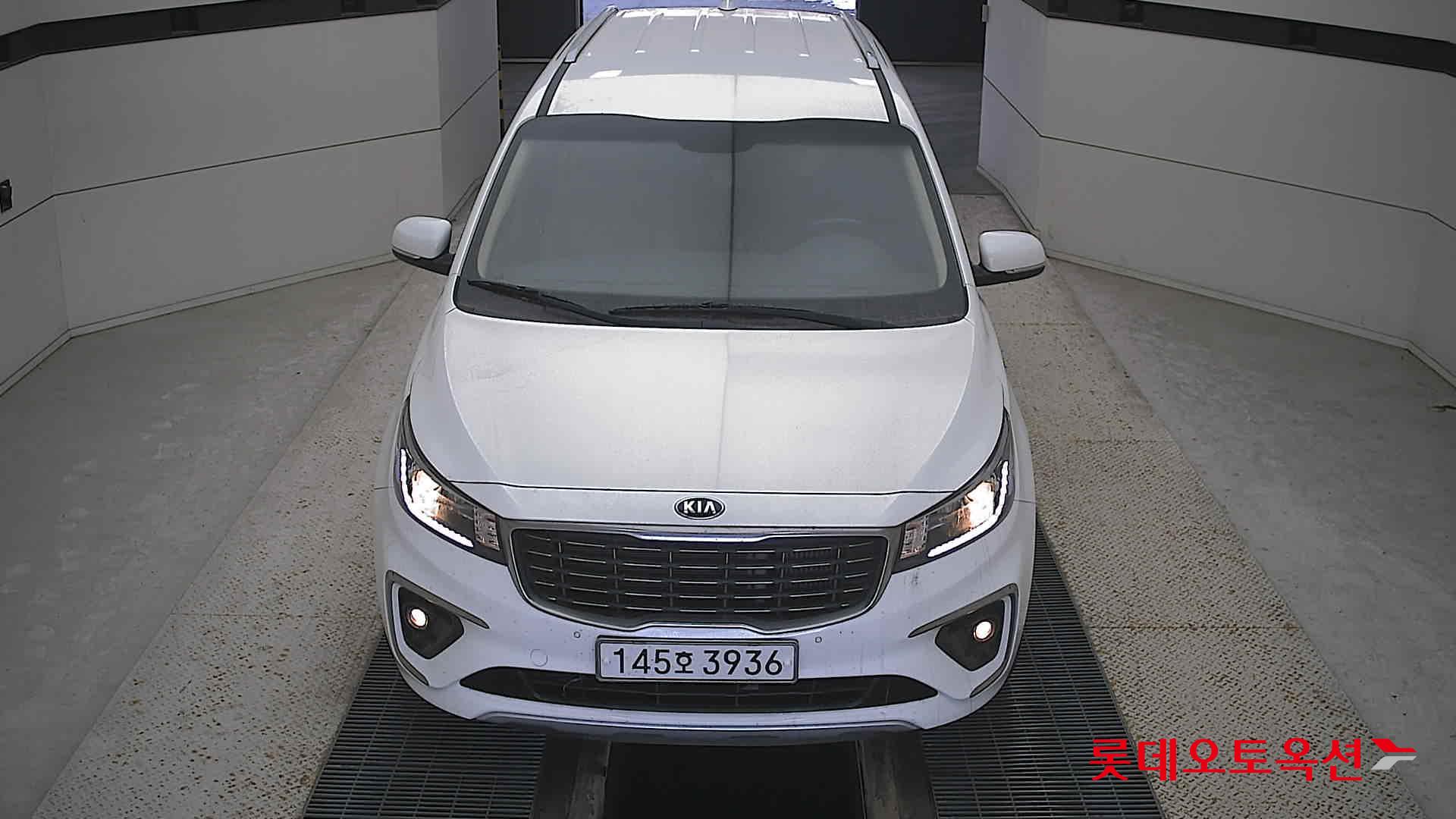 Kia Carnival id 3633601 из Кореи 8