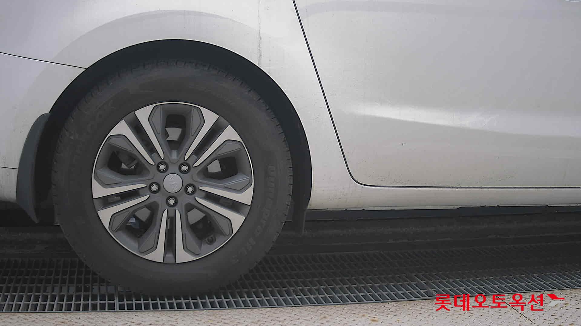 Kia Carnival id 3633601 из Кореи 24