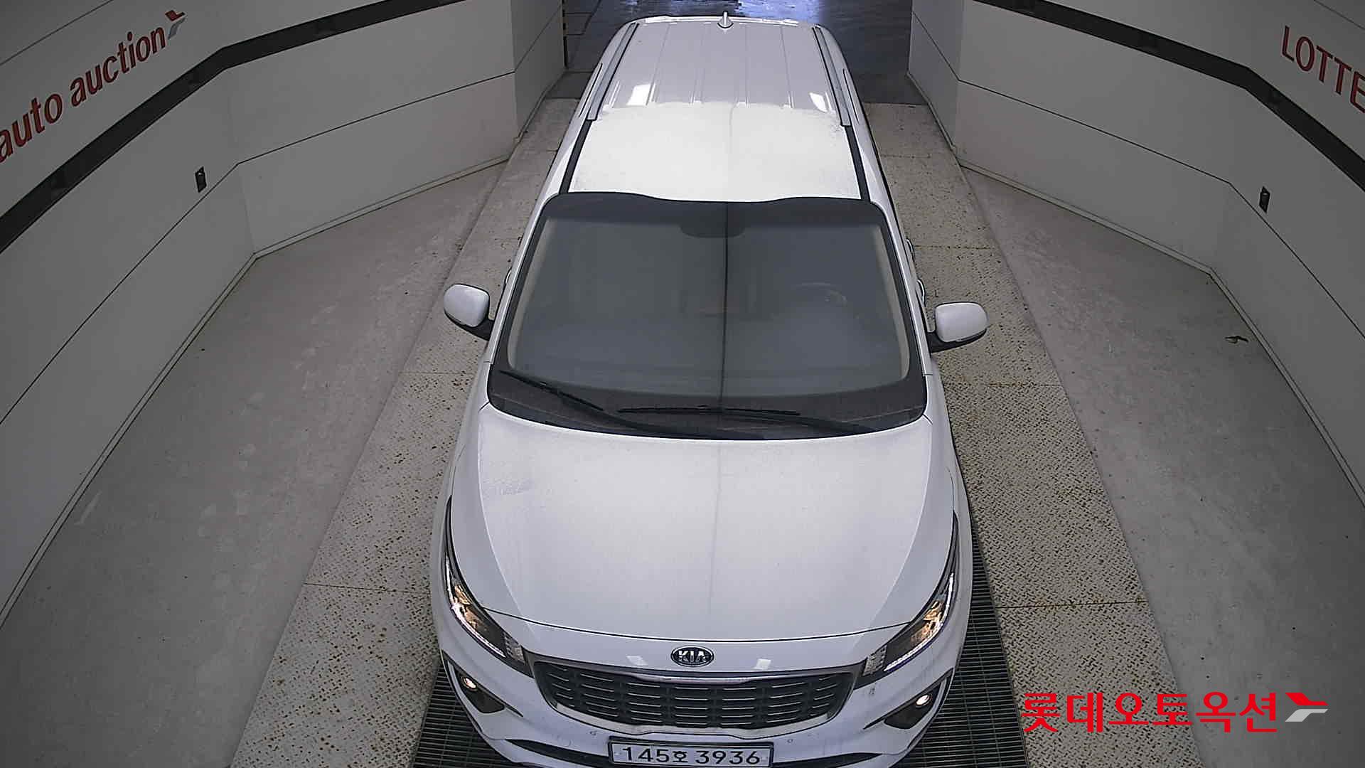 Kia Carnival id 3633601 из Кореи 25