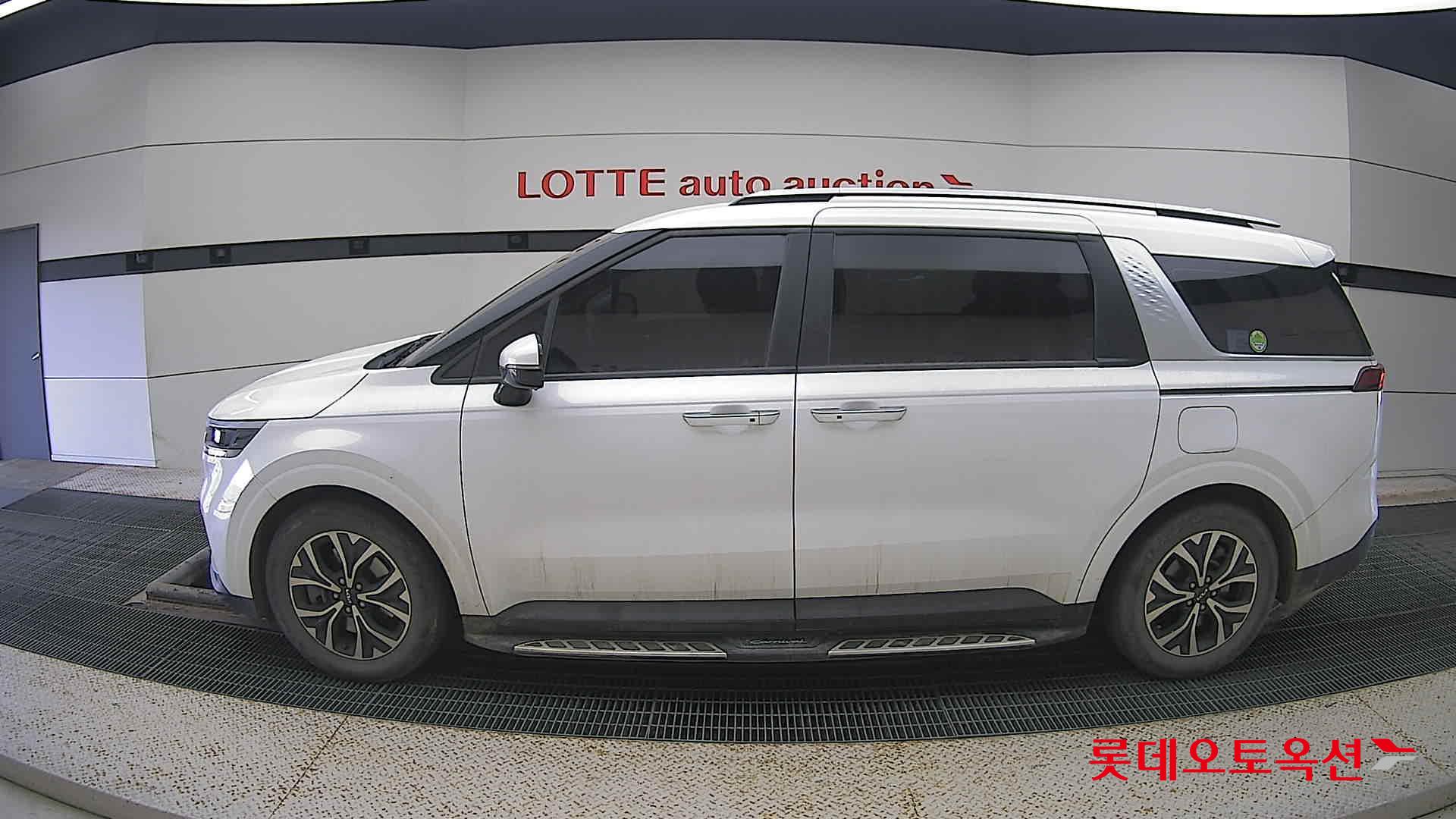 Kia Carnival id 3633637 из Кореи 7