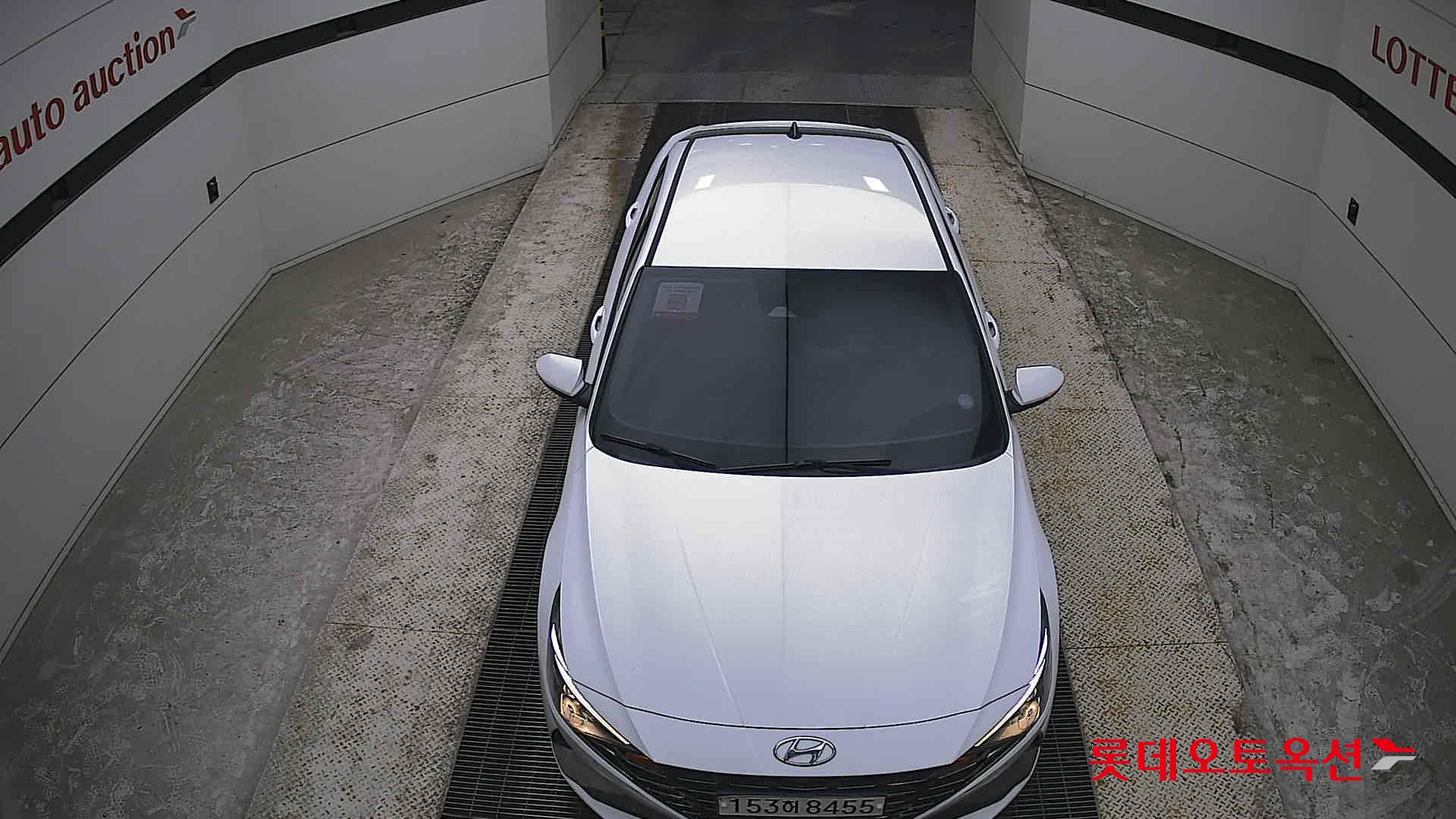 Hyundai Elantra - 7