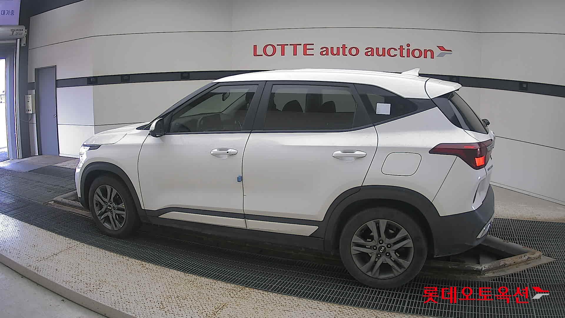 Kia Seltos id 3628837 из Кореи 11