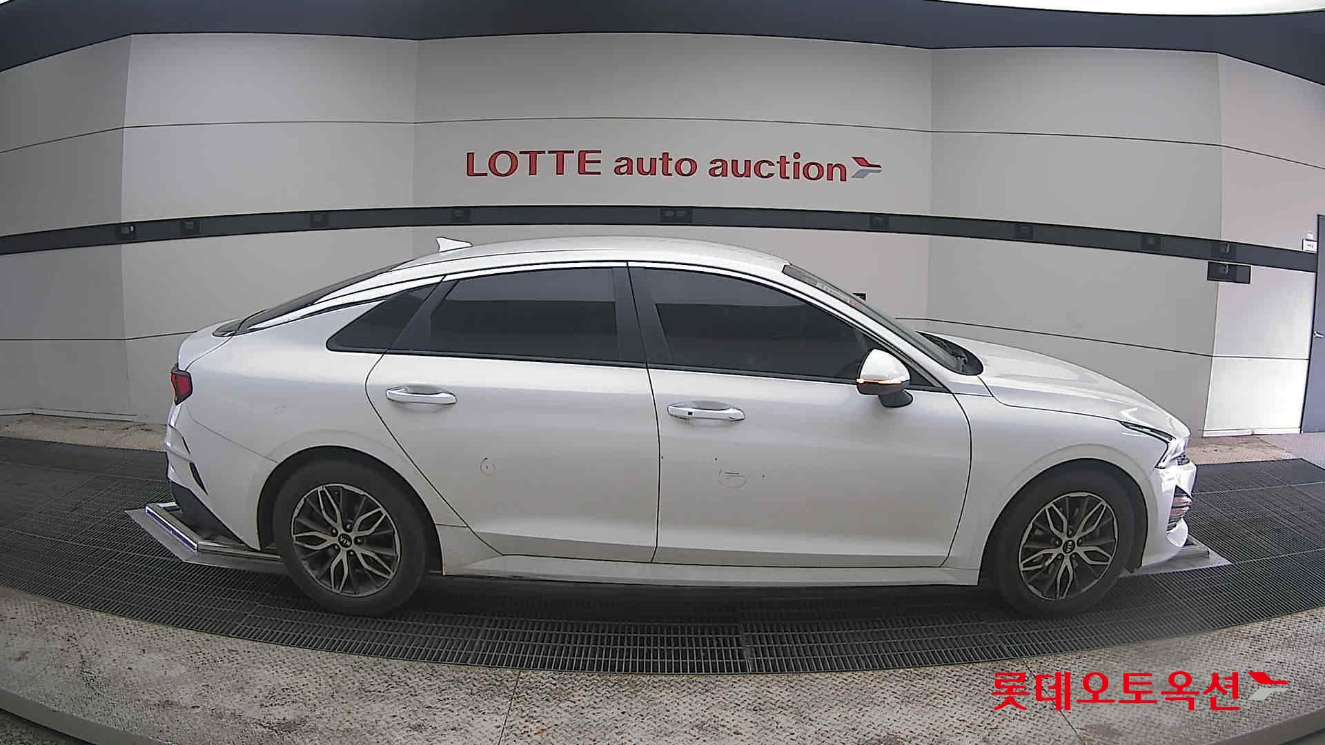 Kia K5 2021 - Image 21