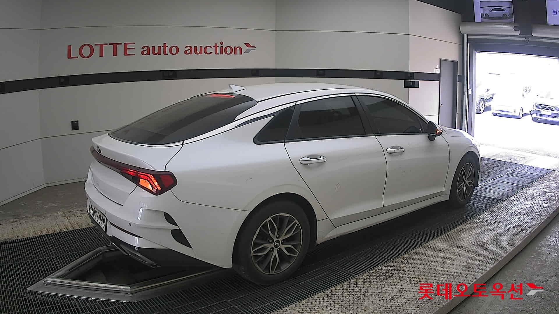 Kia K5 2021 - Image 19