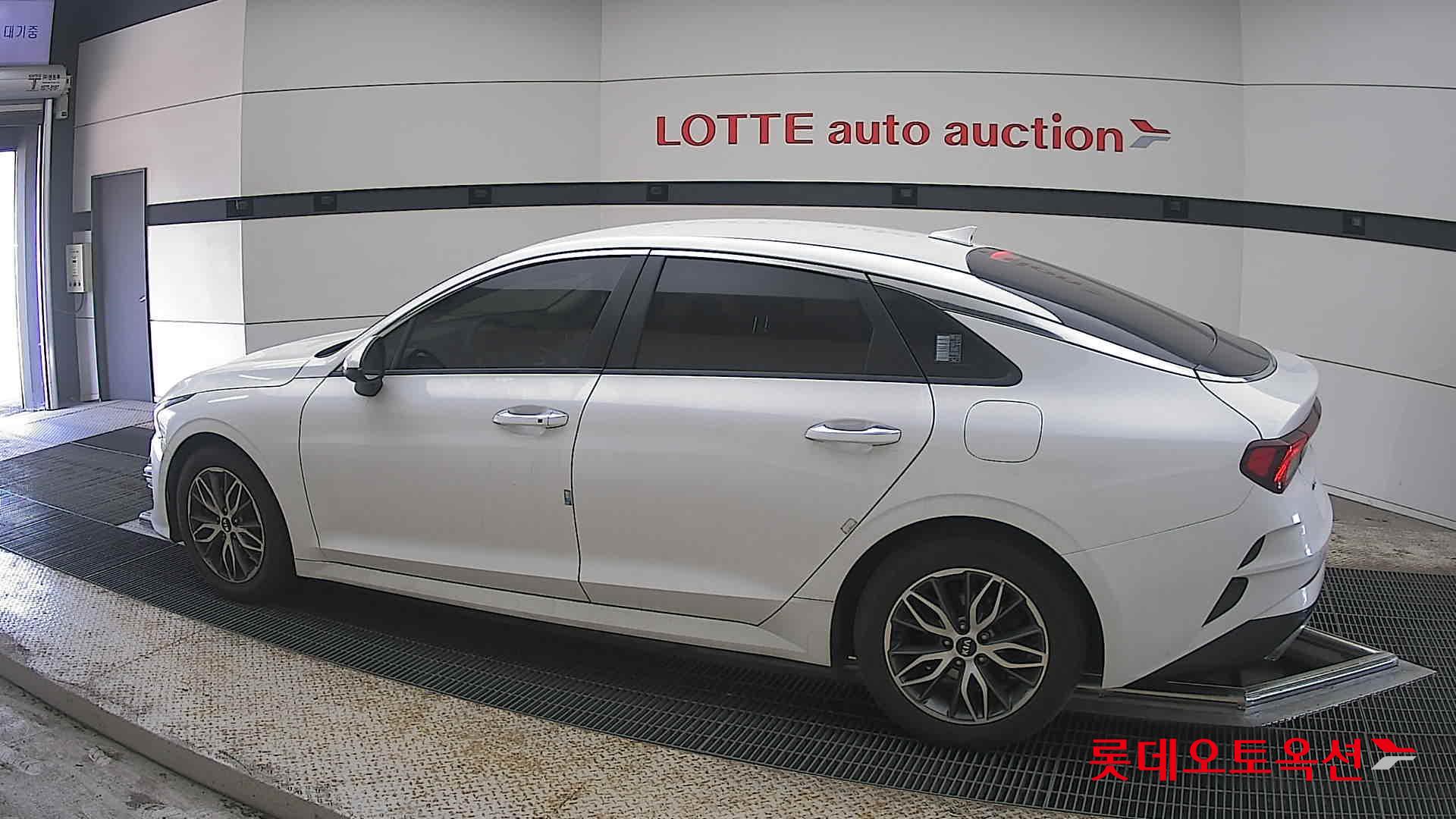 كيا K5 2021 - صورة 14