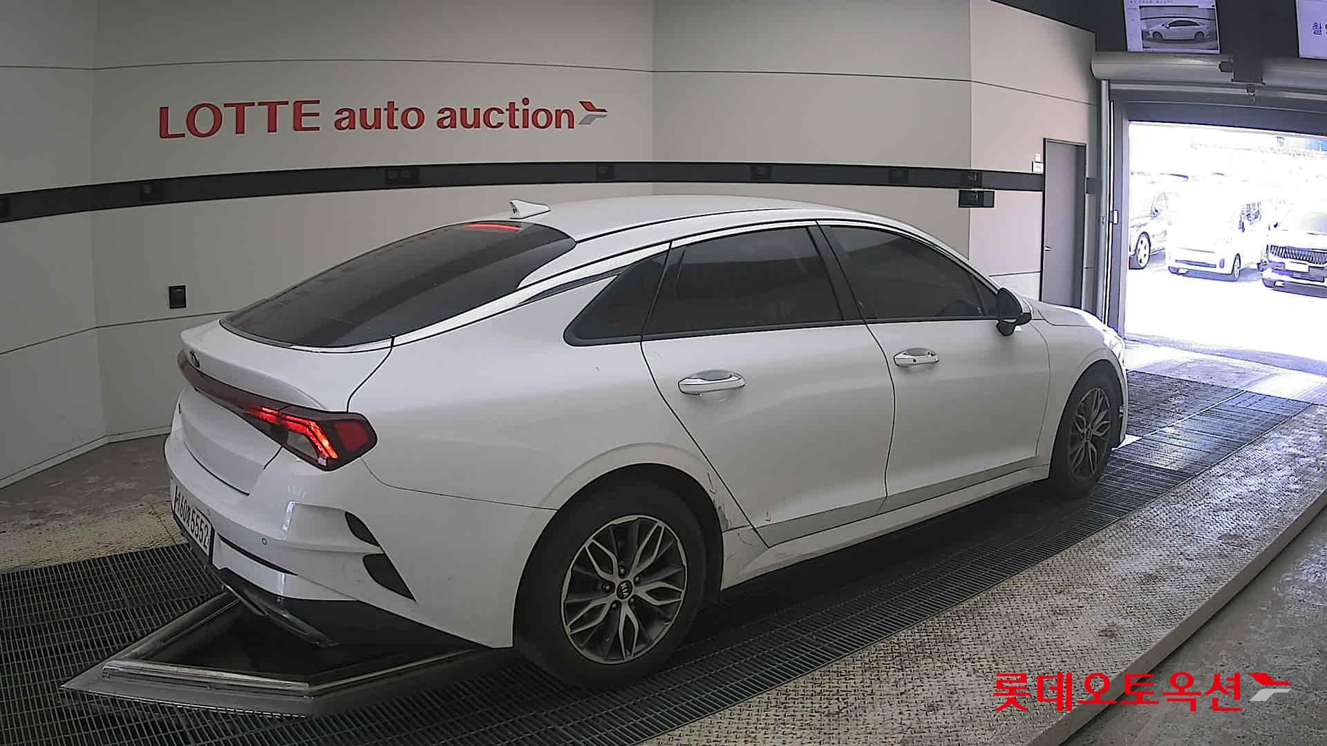 كيا K5 2021 - صورة 19