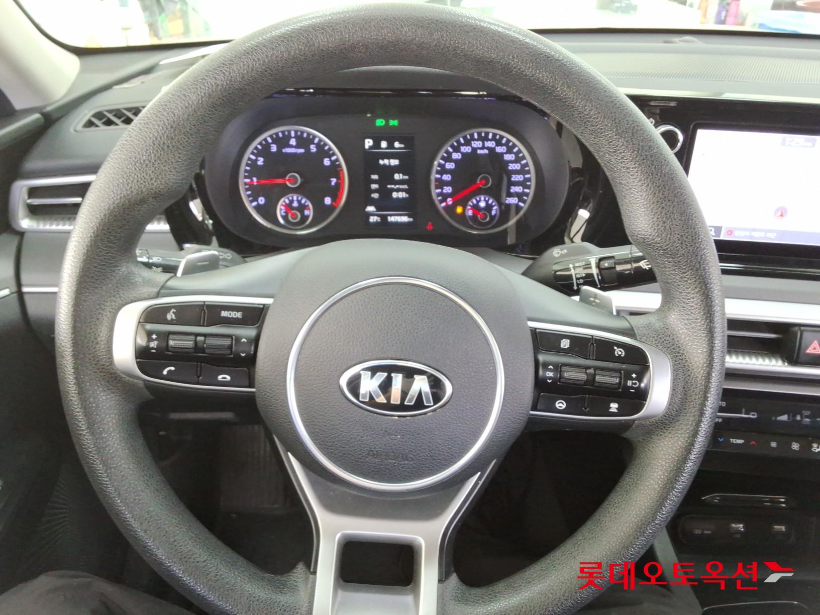 كيا K5 2021 - صورة 30