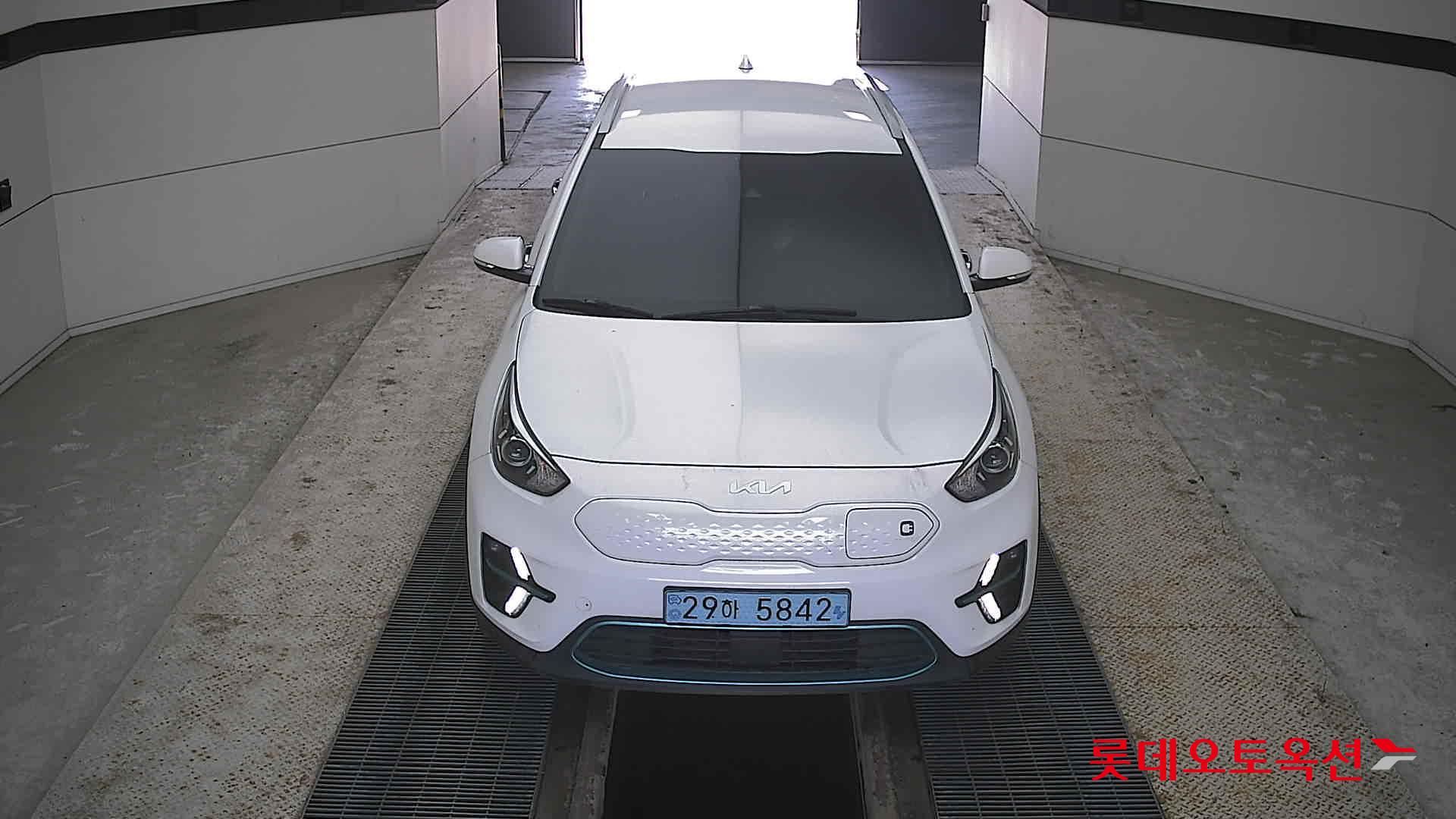 Kia Niro EV id 3816400 из Кореи 8