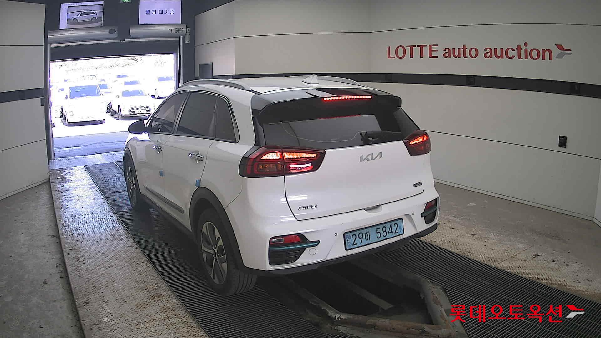 Kia Niro EV id 3816400 из Кореи 9