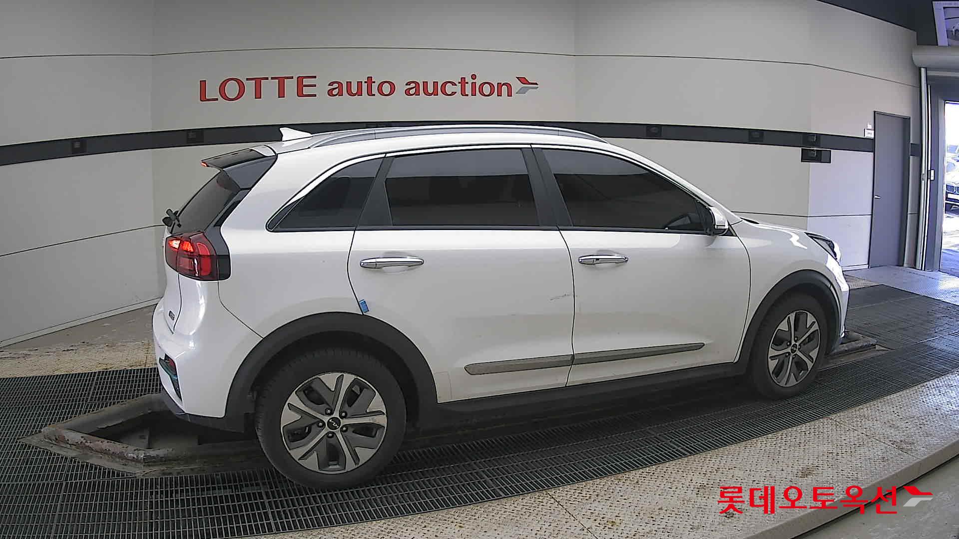 Kia Niro EV id 3816400 из Кореи 18
