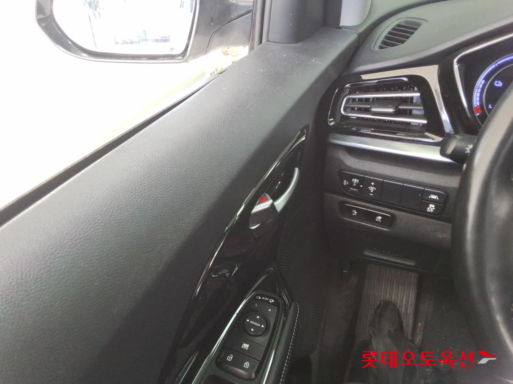 Kia Niro EV id 3816400 из Кореи 28