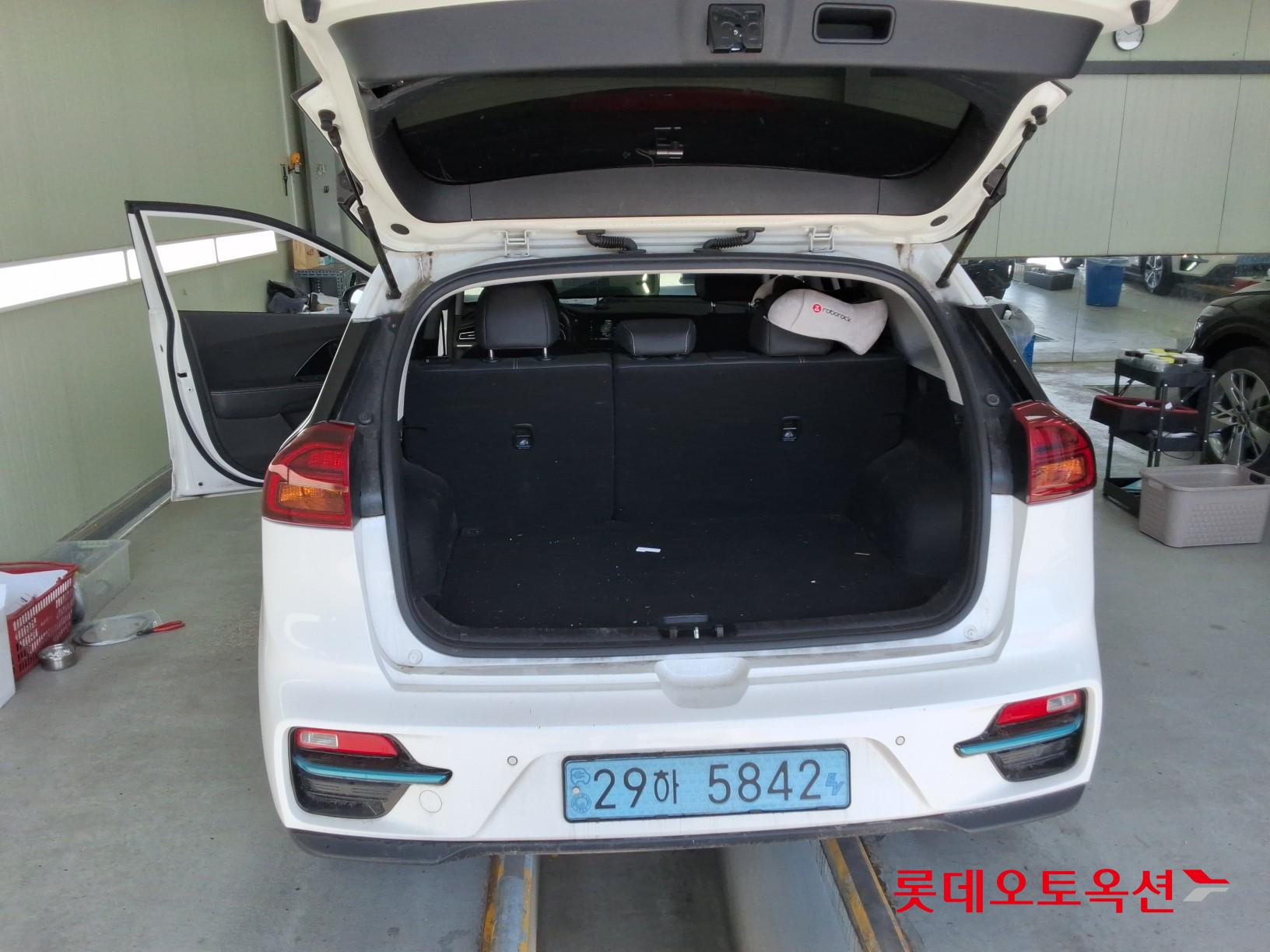Kia Niro EV id 3816400 из Кореи 36